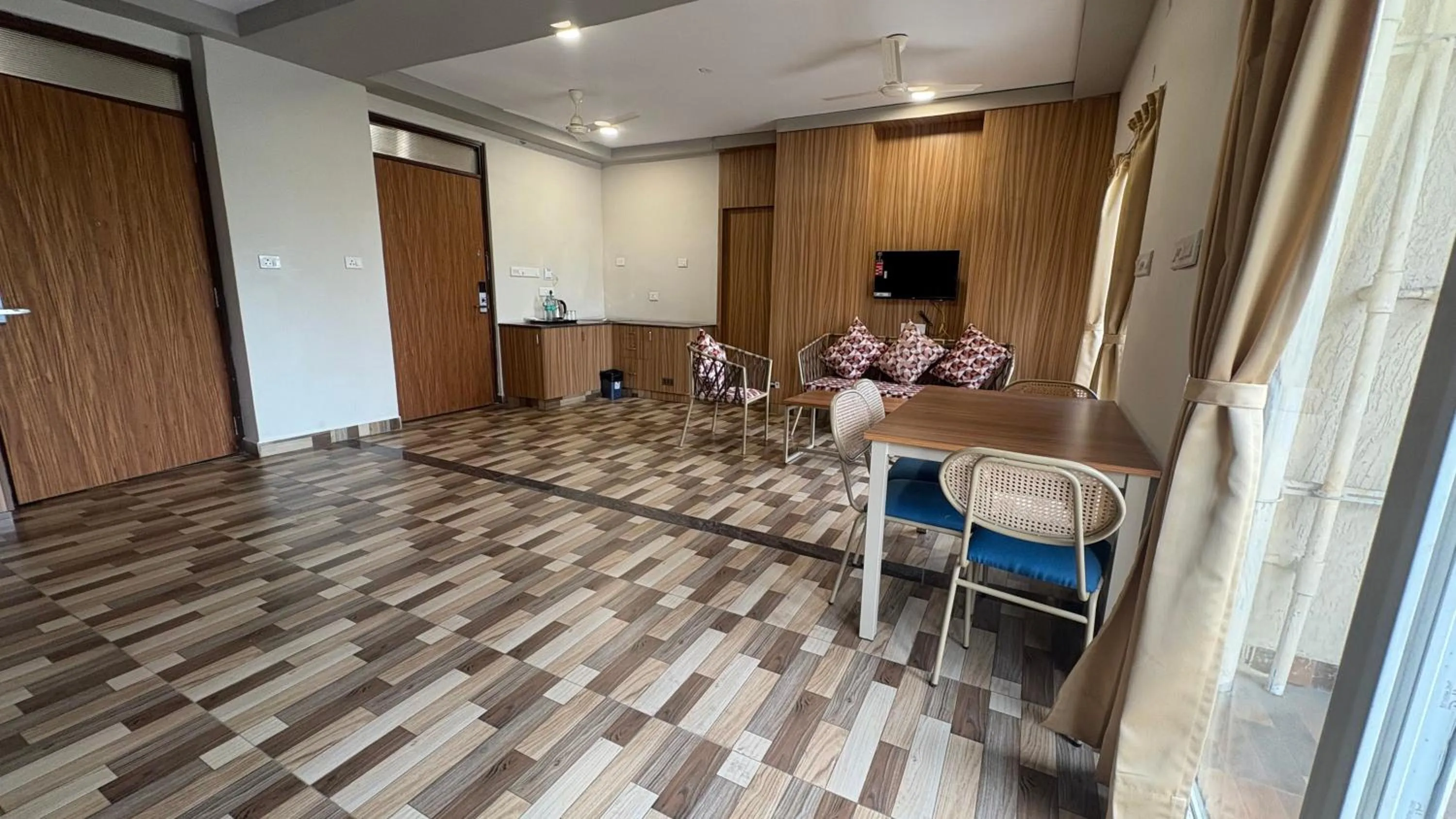 Living room in PGC Chennai Resort & Club By SSS