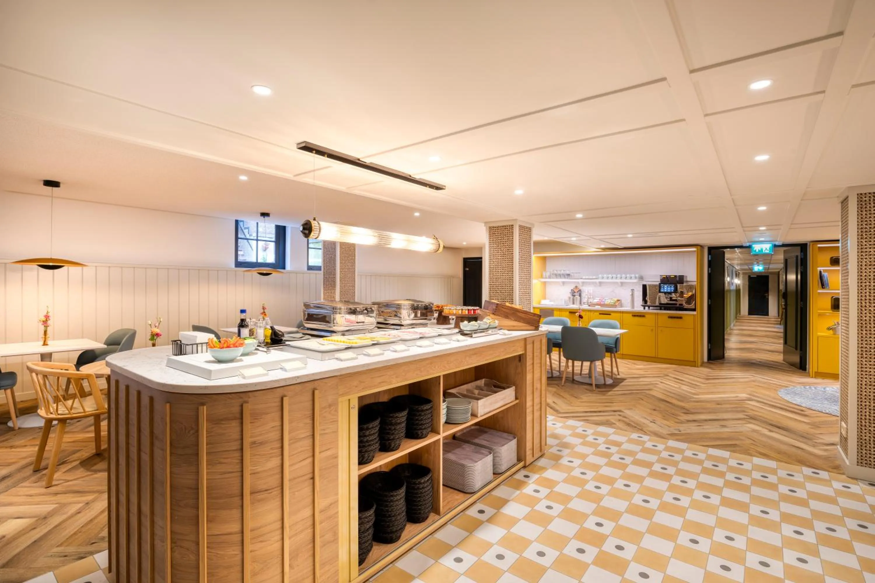 Buffet breakfast in Citadines Canal Amsterdam