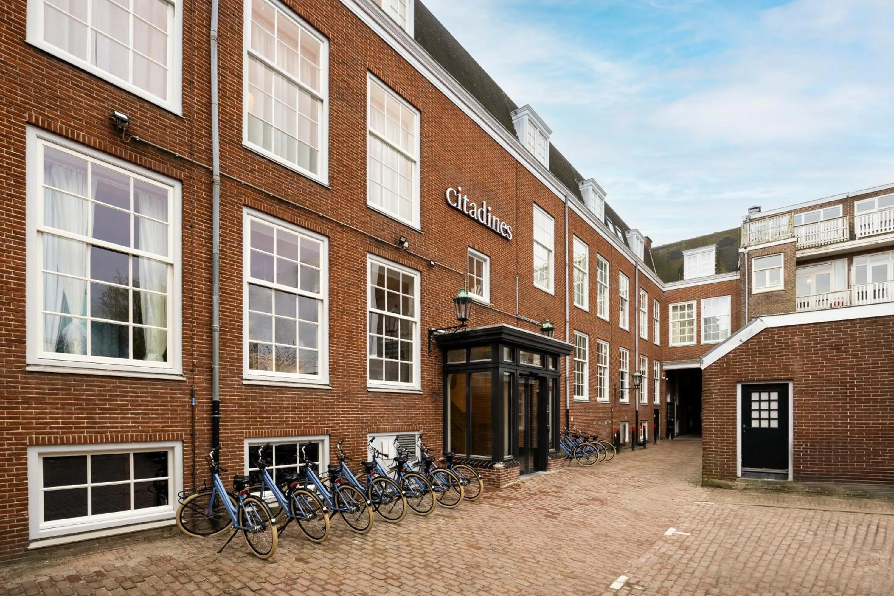 Property building in Citadines Canal Amsterdam