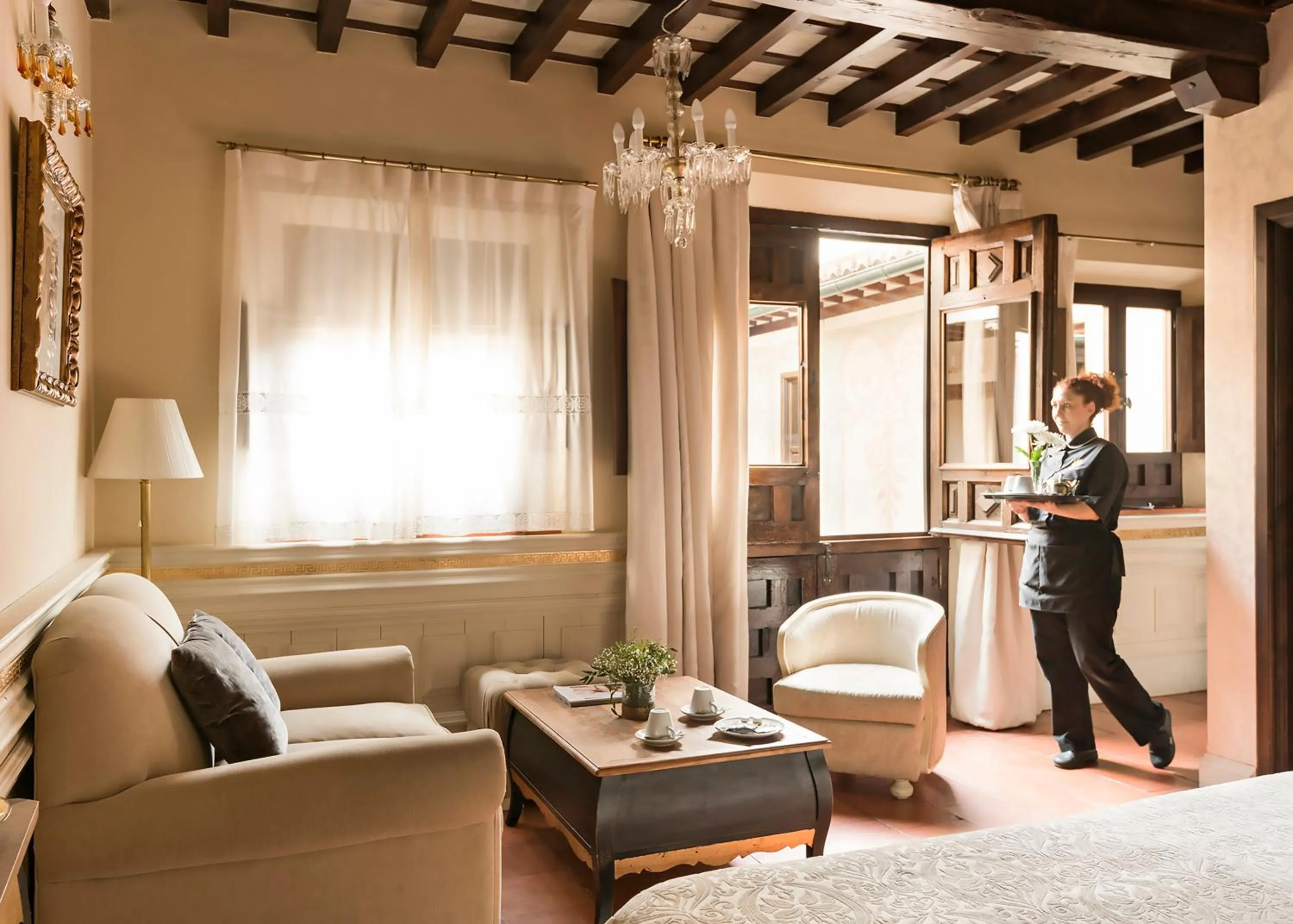 Staff in Hotel Casa 1800 Granada