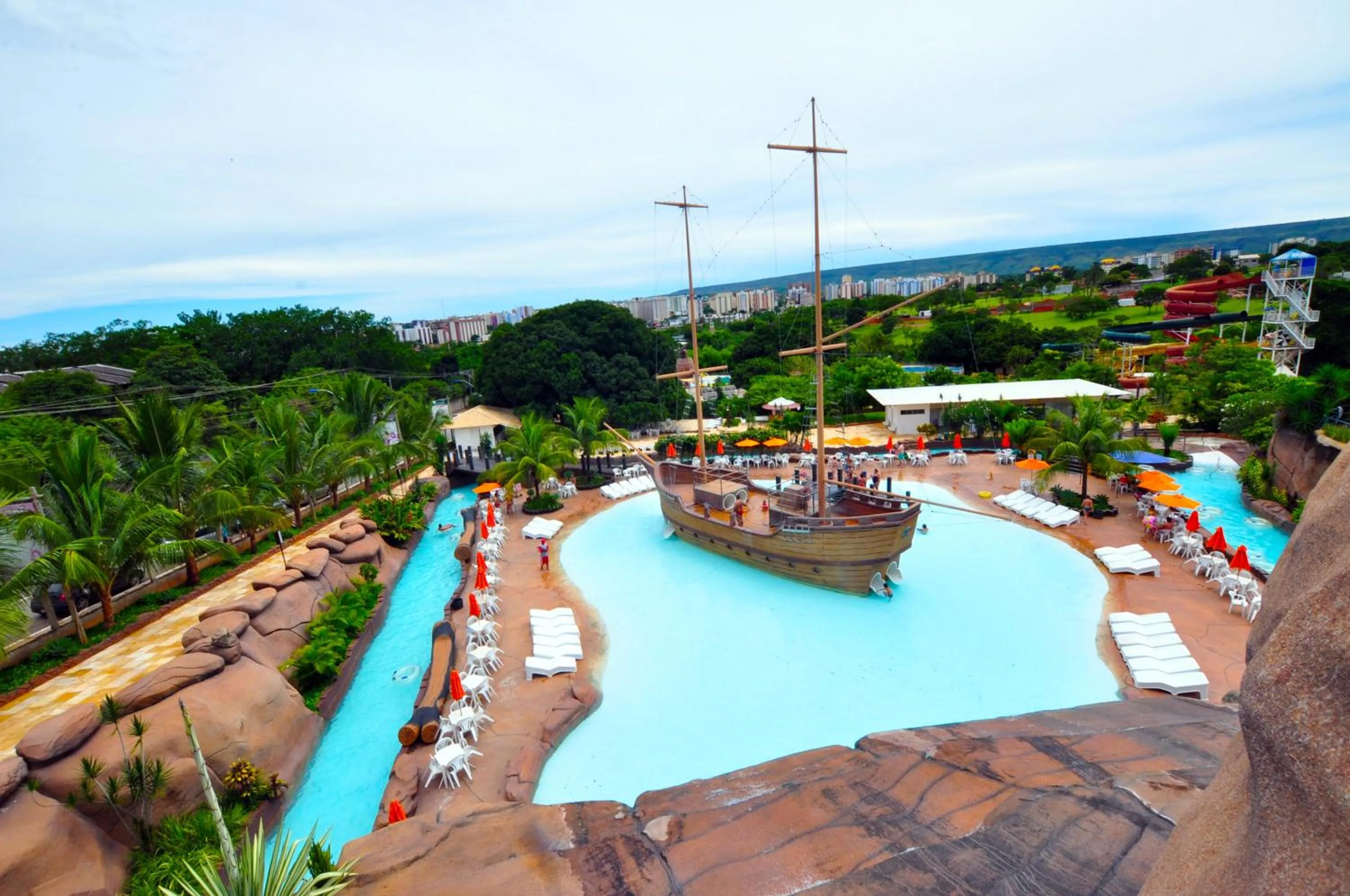 Diroma Resort com um dia no Acqua Park