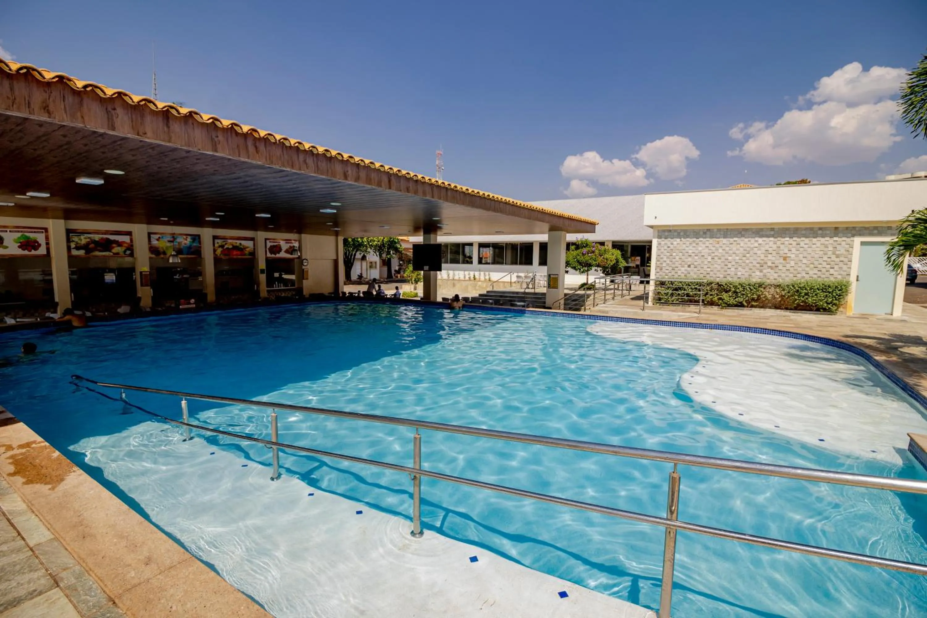 Diroma Resort com um dia no Acqua Park