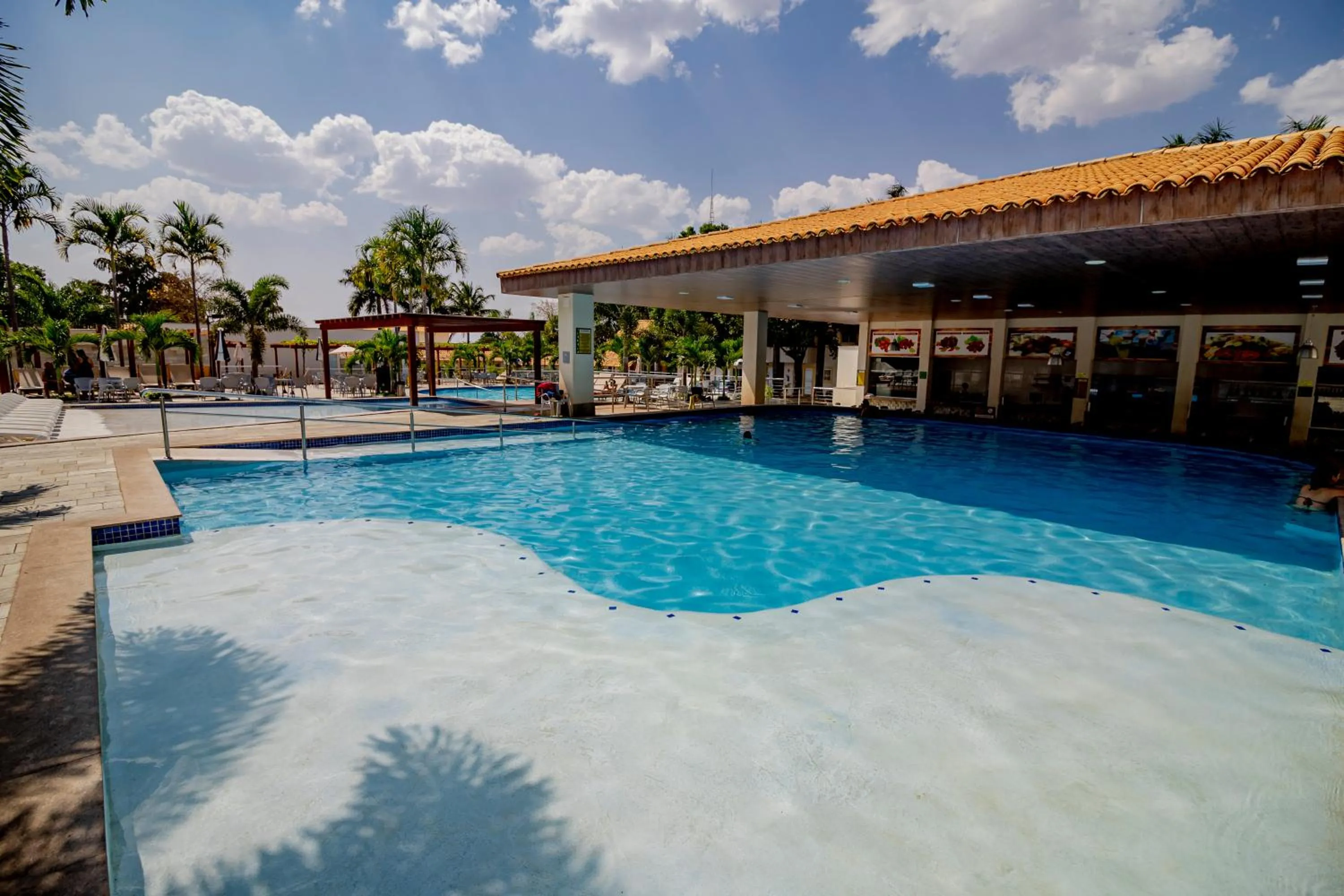 Diroma Resort com um dia no Acqua Park