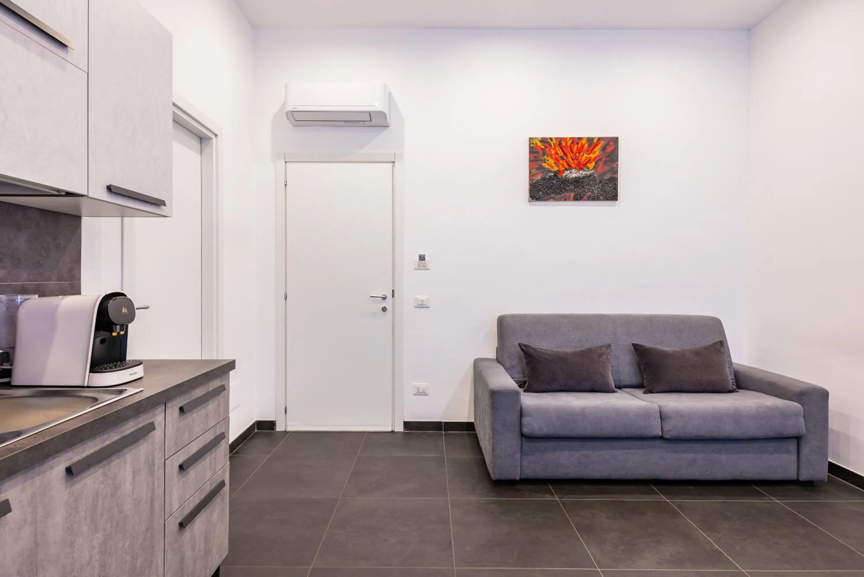 Kitchen or kitchenette in Le Porte di Partenope