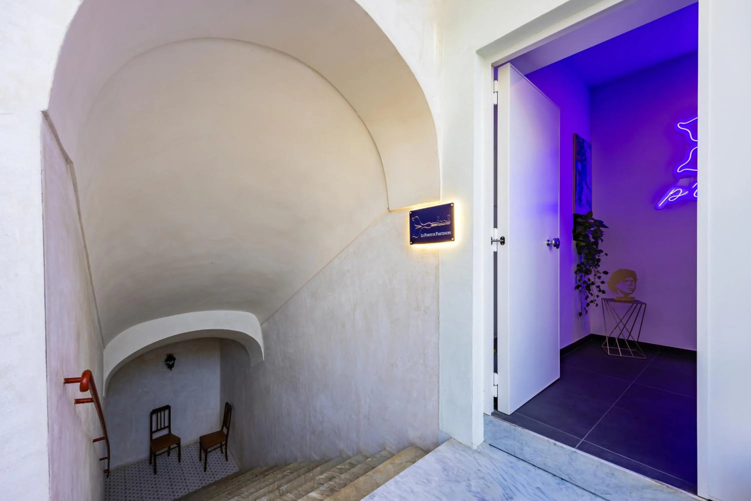 Property logo or sign in Le Porte di Partenope