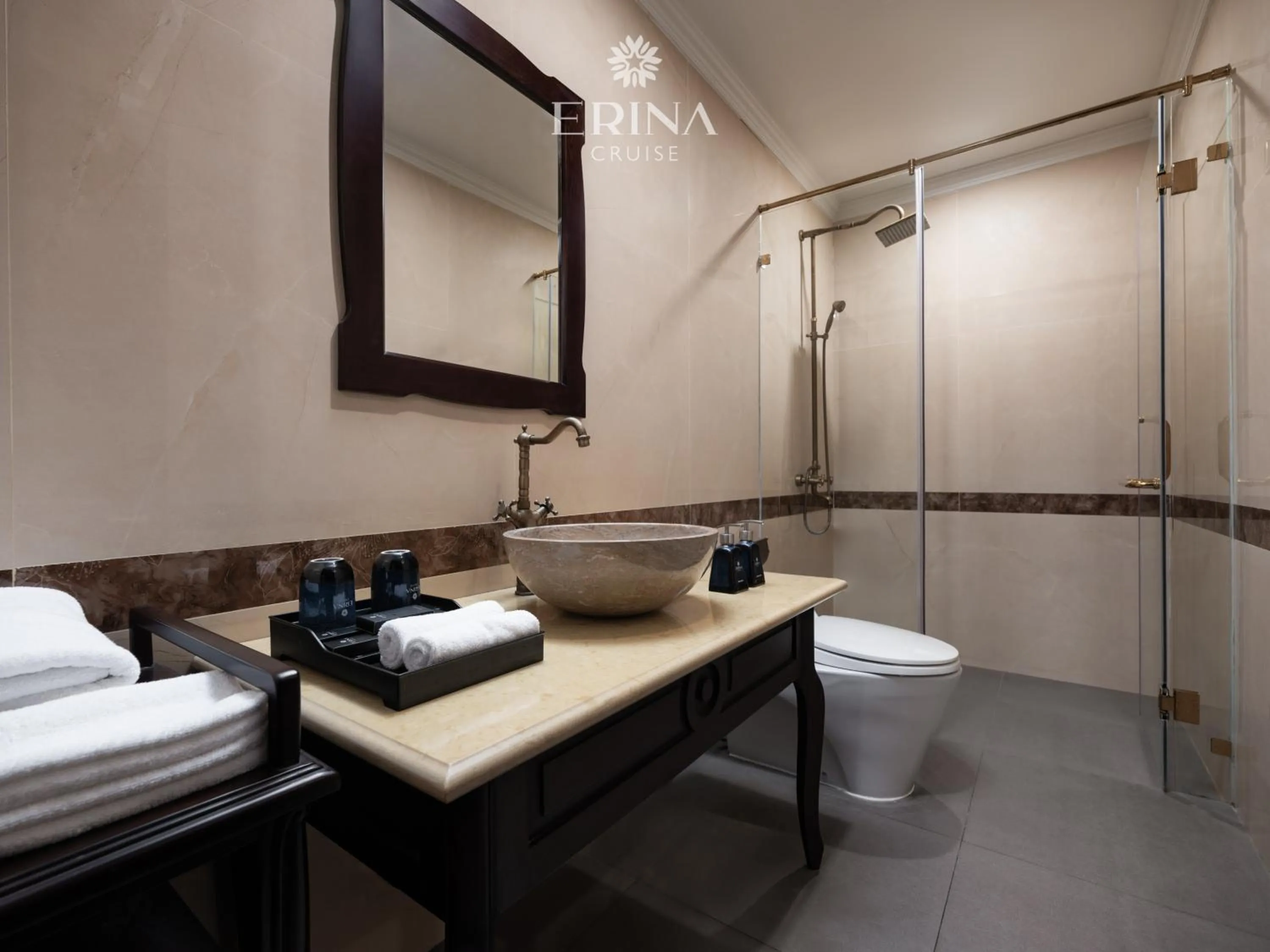 Shower in Erina Cruise by HAG