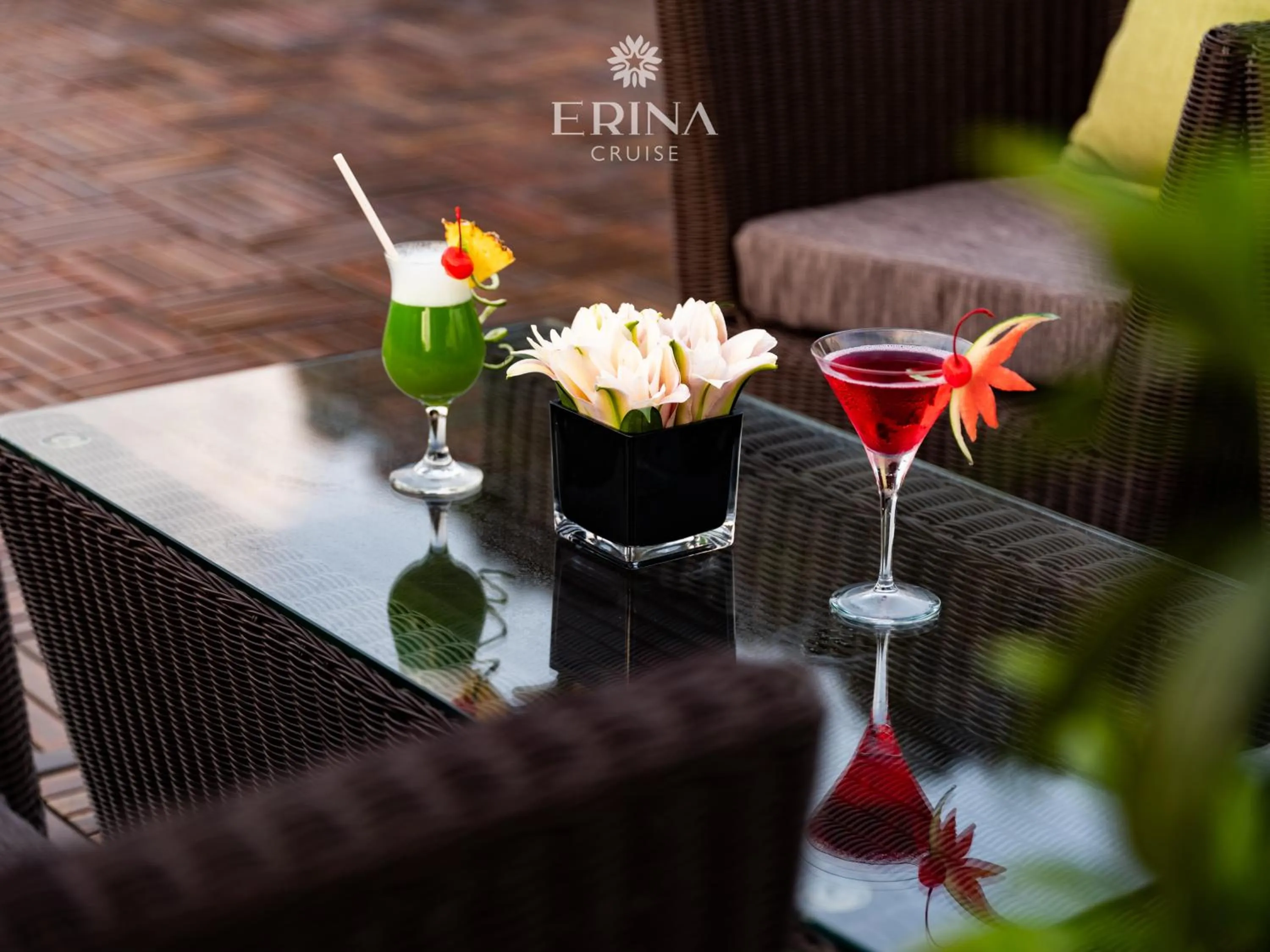 Evening entertainment in Erina Cruise by HAG