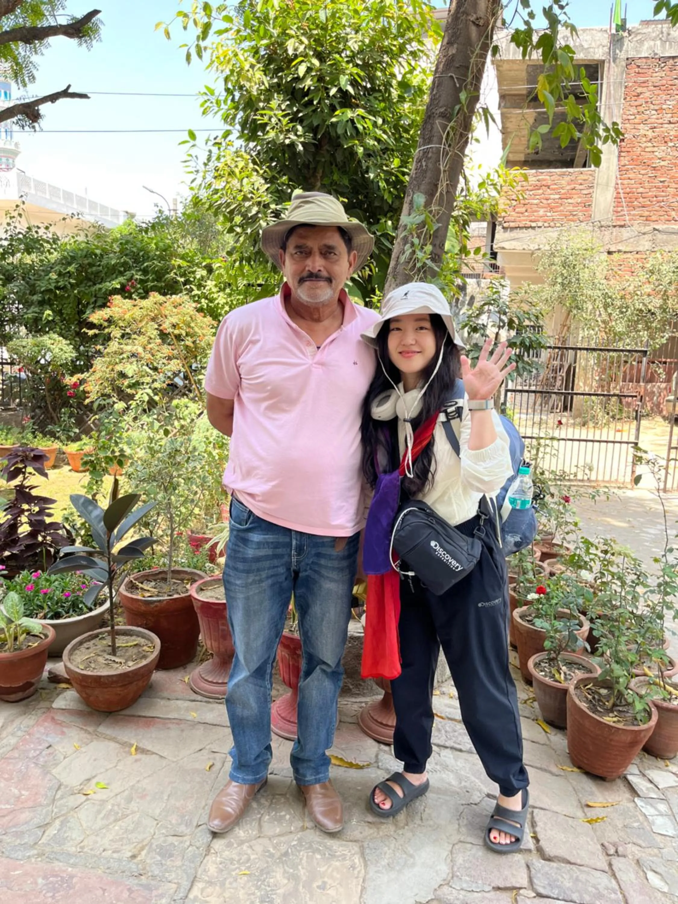 Guests in Alibaba’s Indiana Homestay