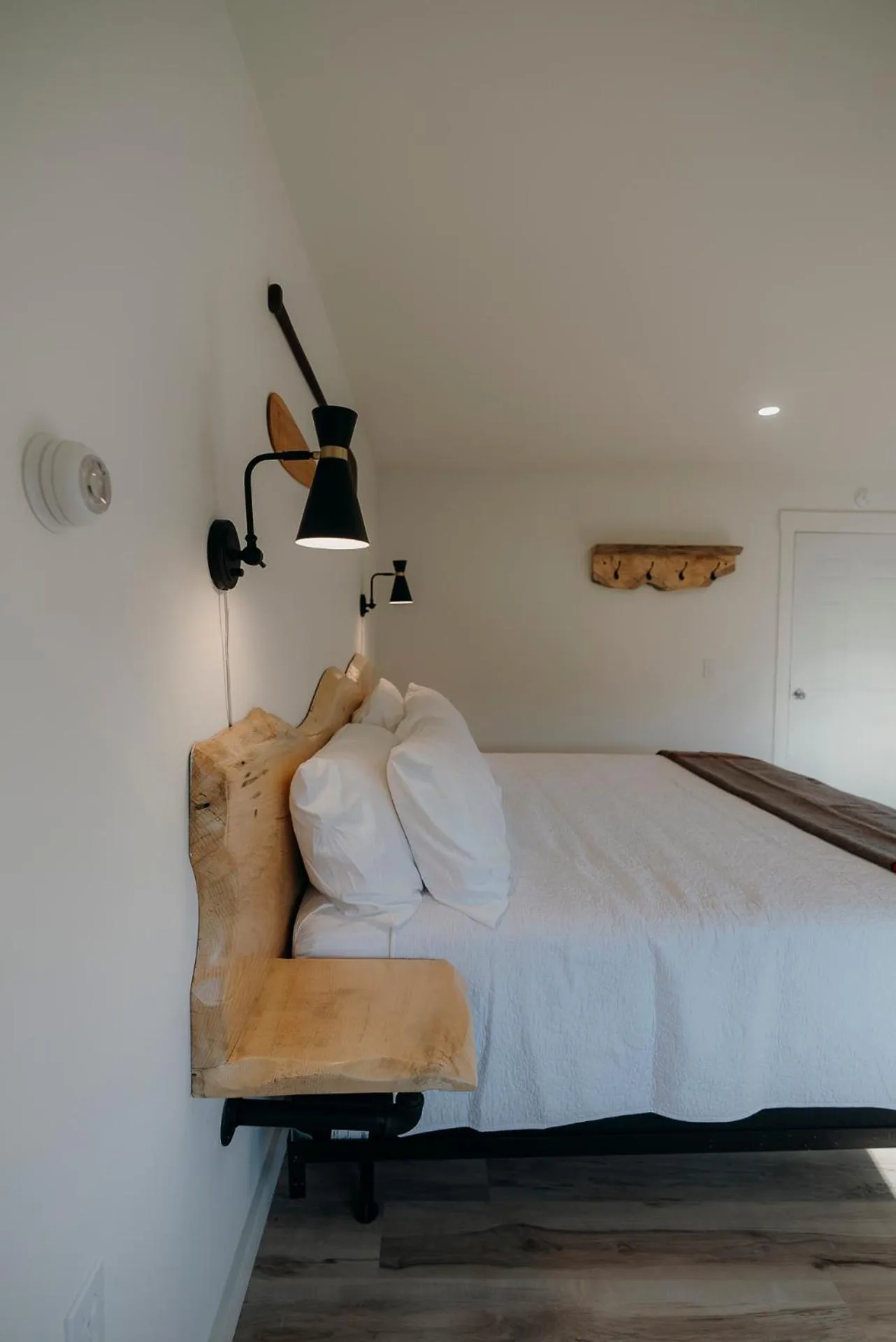 Bed in Bingham Motor Inn