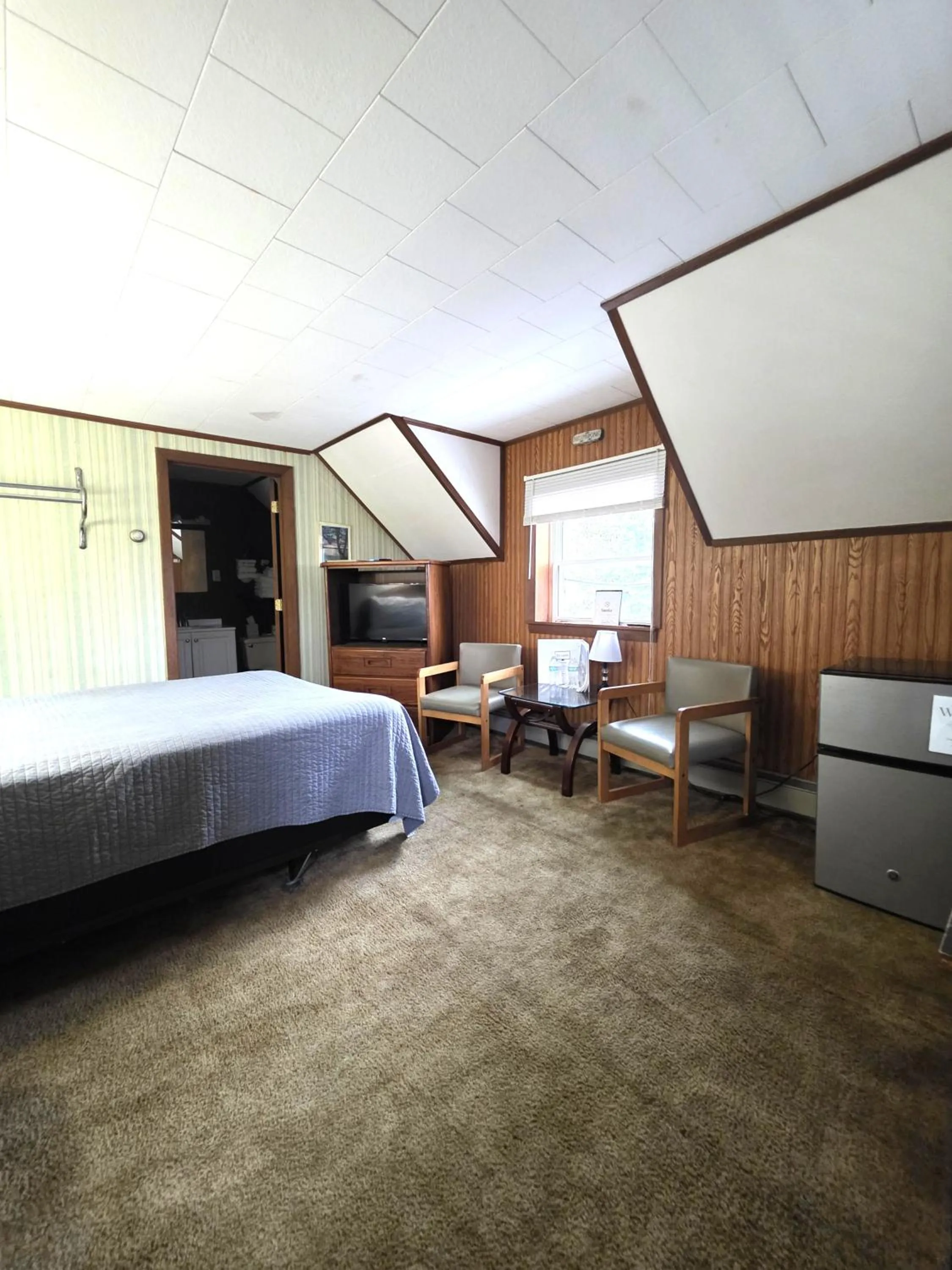 Bed in Bingham Motor Inn