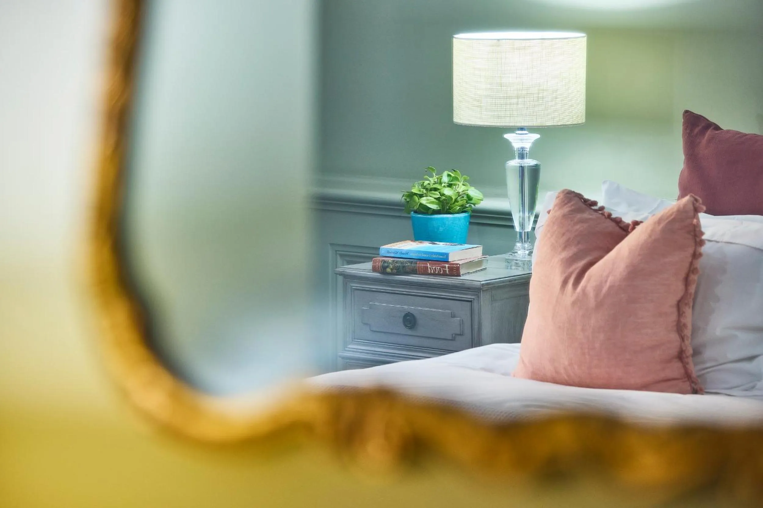 Bed in The Mistley Thorn