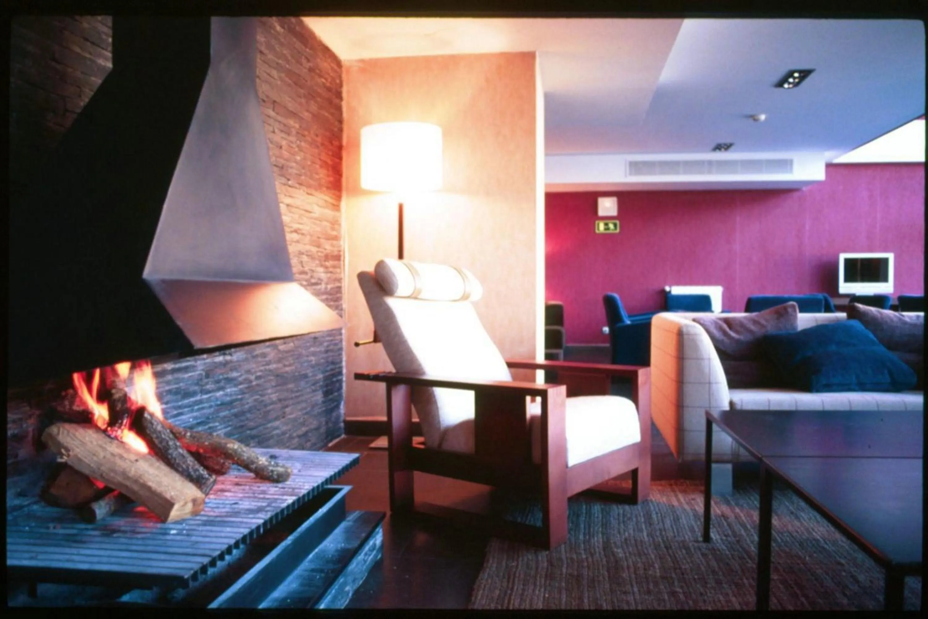 Communal lounge/ TV room, Bed in HG Cerler