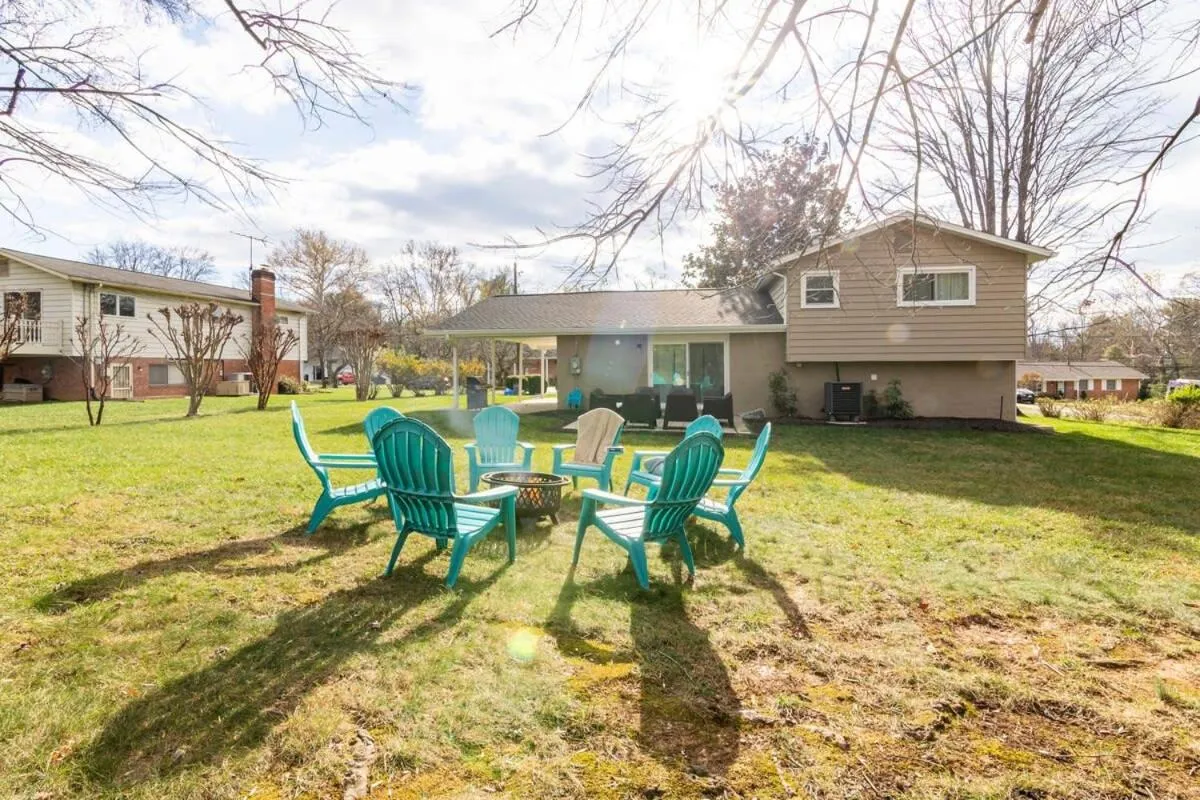 5 bedrooms with 4 Full Bath Fire Pit BBQ and Plush Amen on 1 2 acre