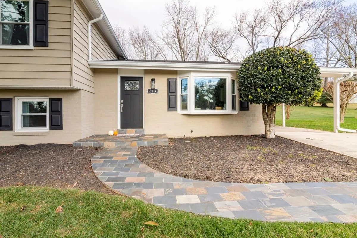 5 bedrooms with 4 Full Bath Fire Pit BBQ and Plush Amen on 1 2 acre