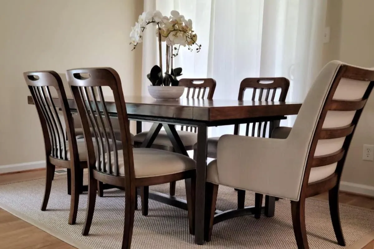 5 bedrooms with 4 Full Bath Fire Pit BBQ and Plush Amen on 1 2 acre