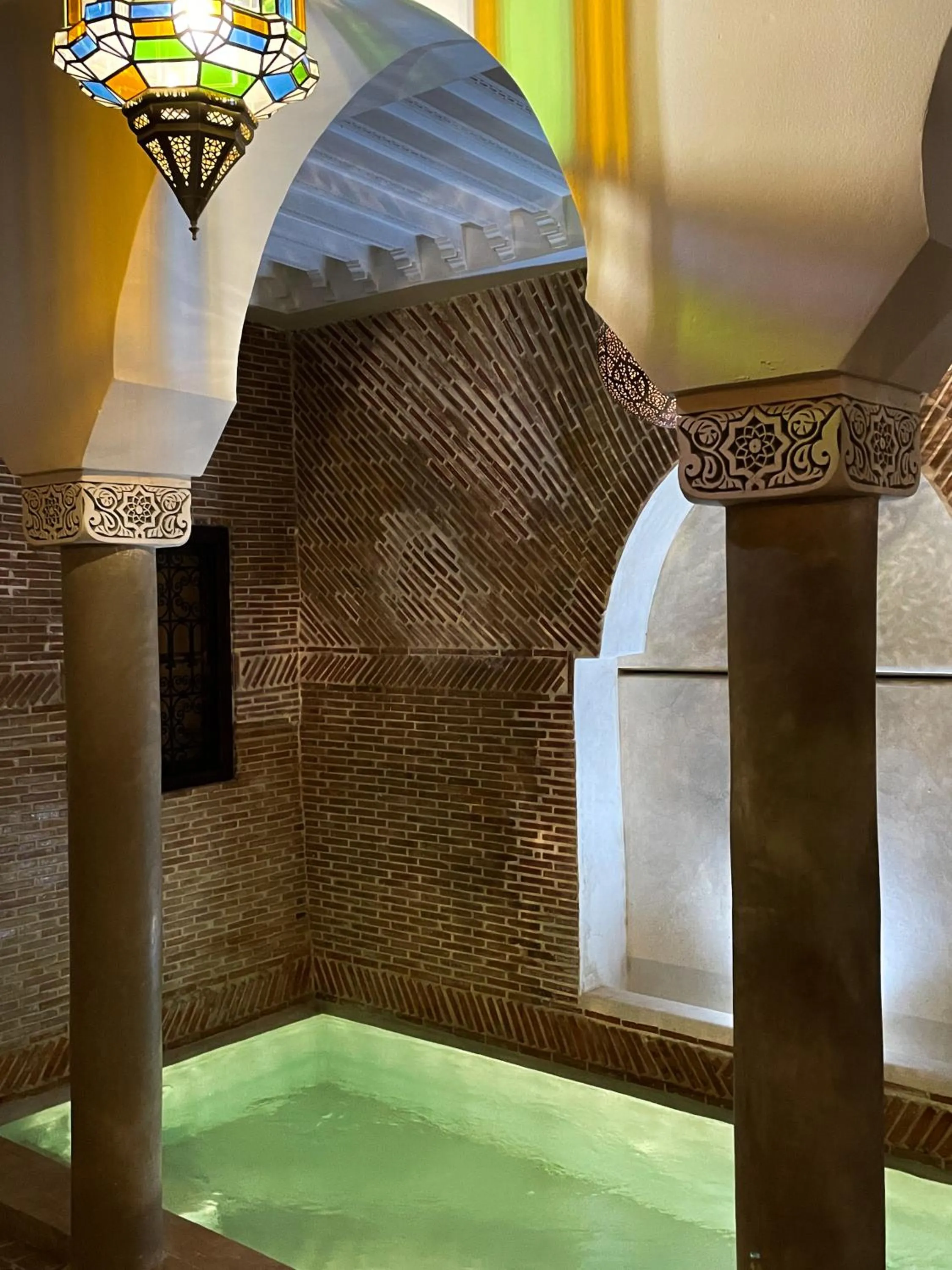 Swimming pool in Riad Alena