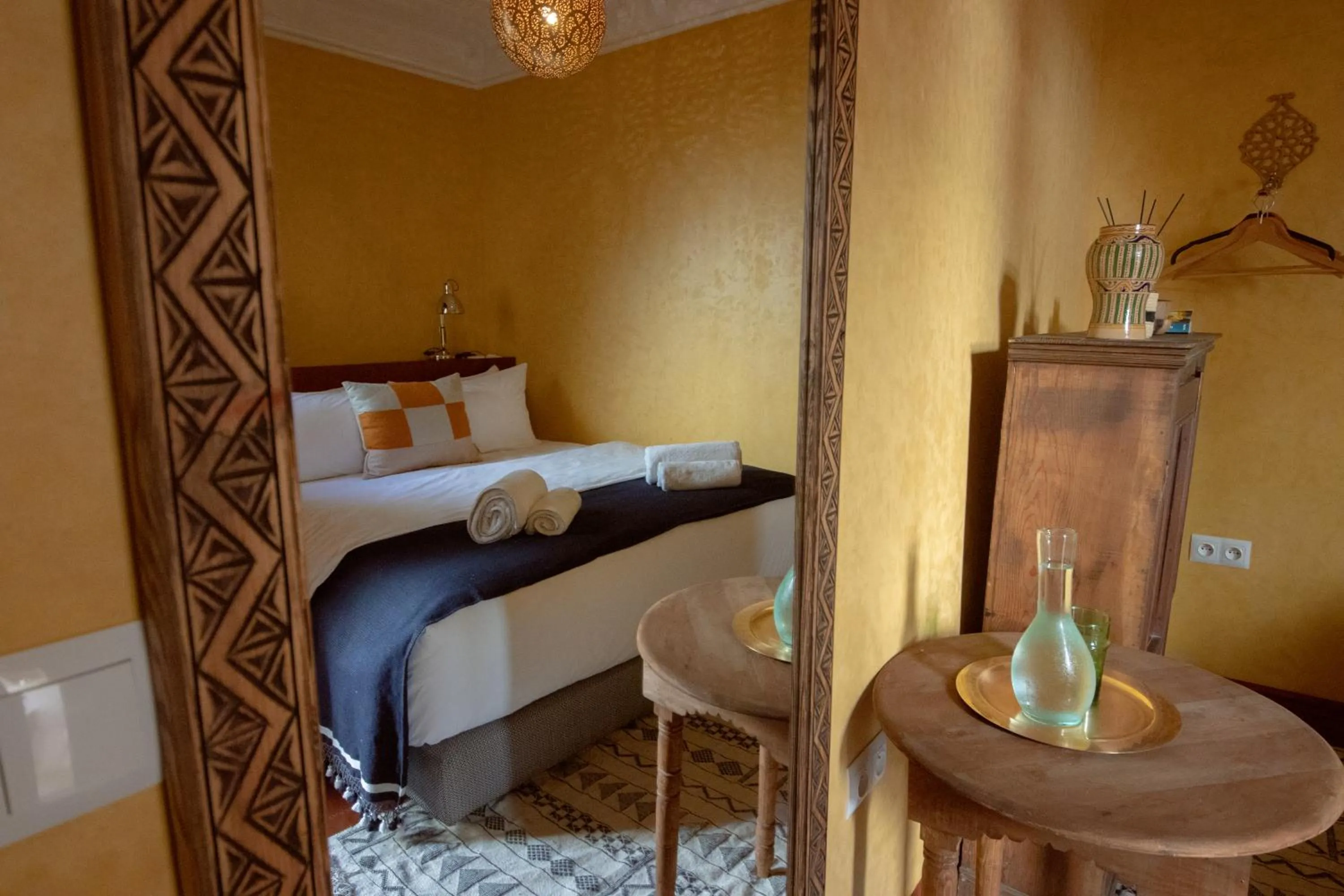 Photo of the whole room, Bed in Riad Alena