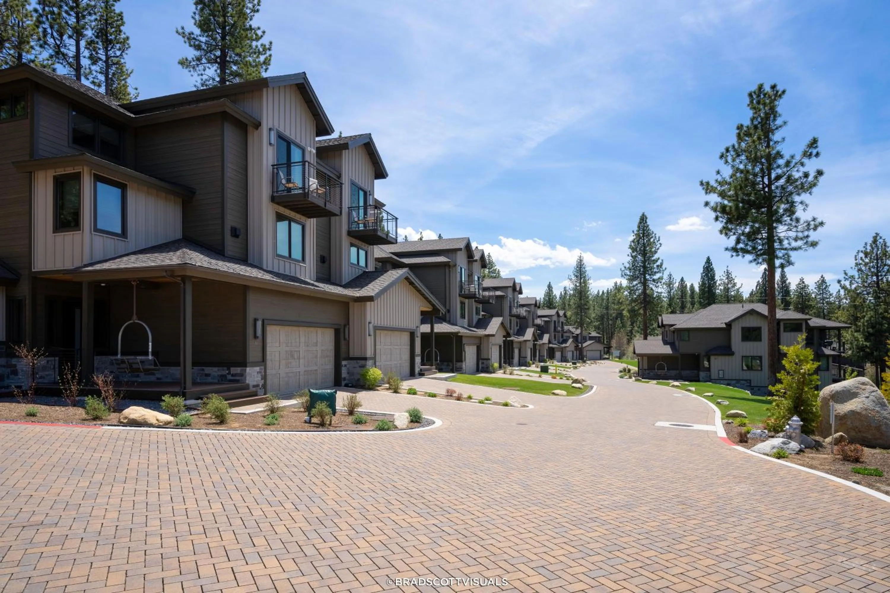 Property building in Gondola Vista Luxury Villas by Ski Heavenly & Beaches