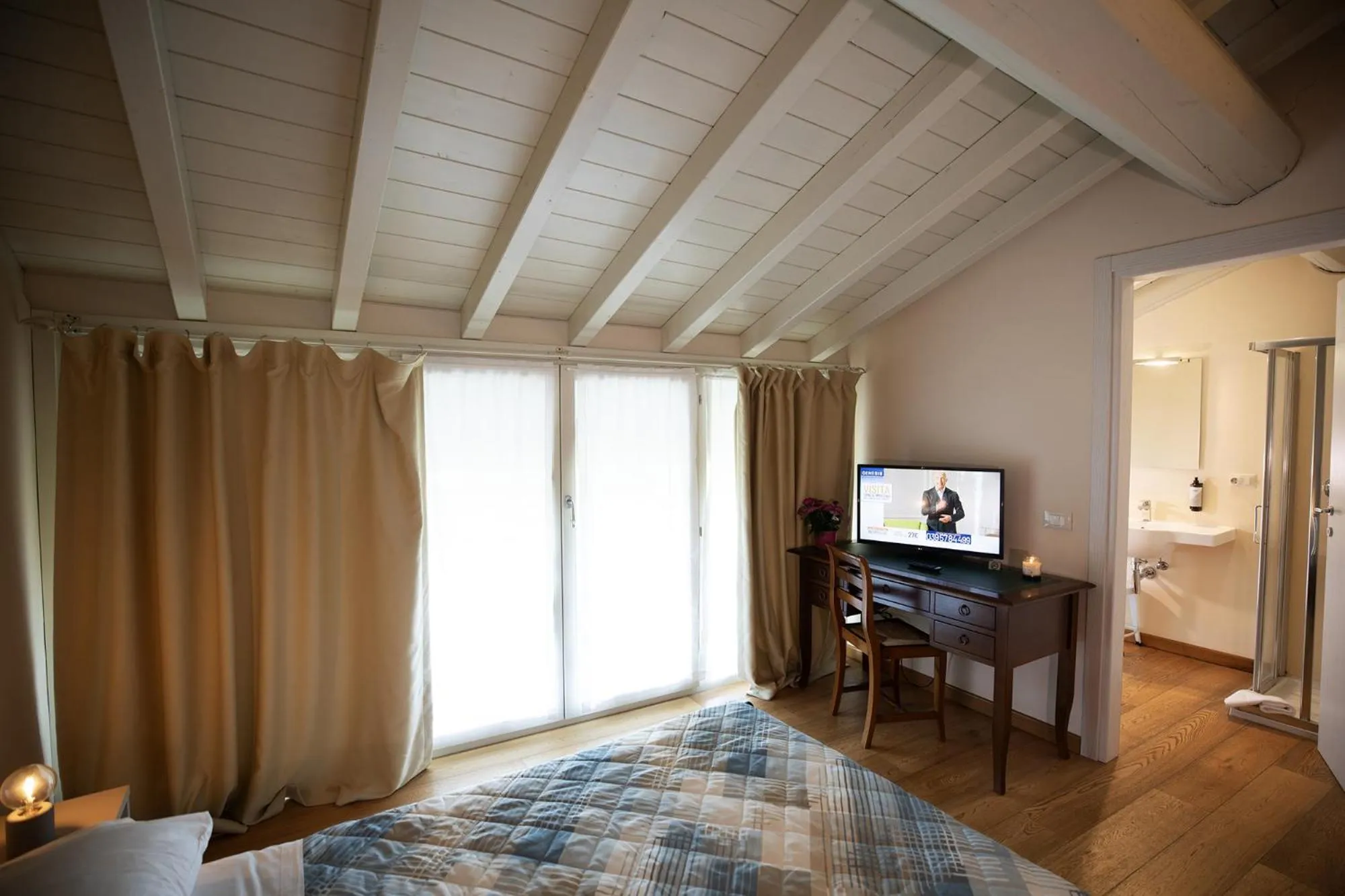 Bed in Relais La Rocca Solferino