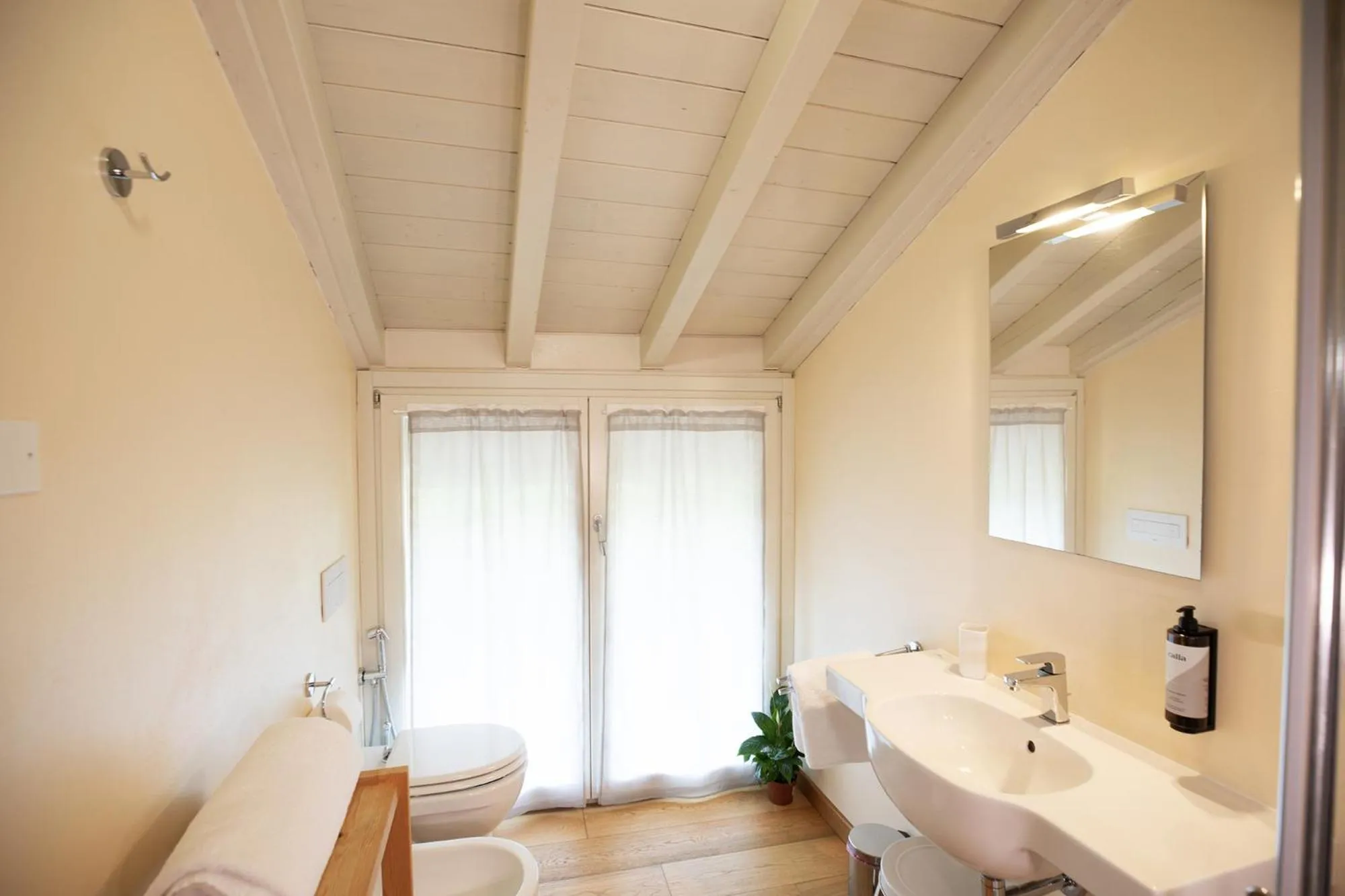 Shower in Relais La Rocca Solferino