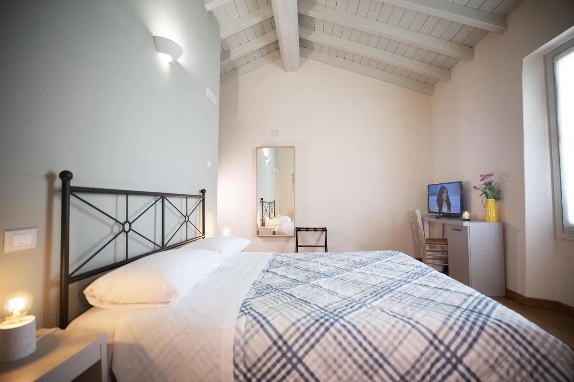 Bed in Relais La Rocca Solferino