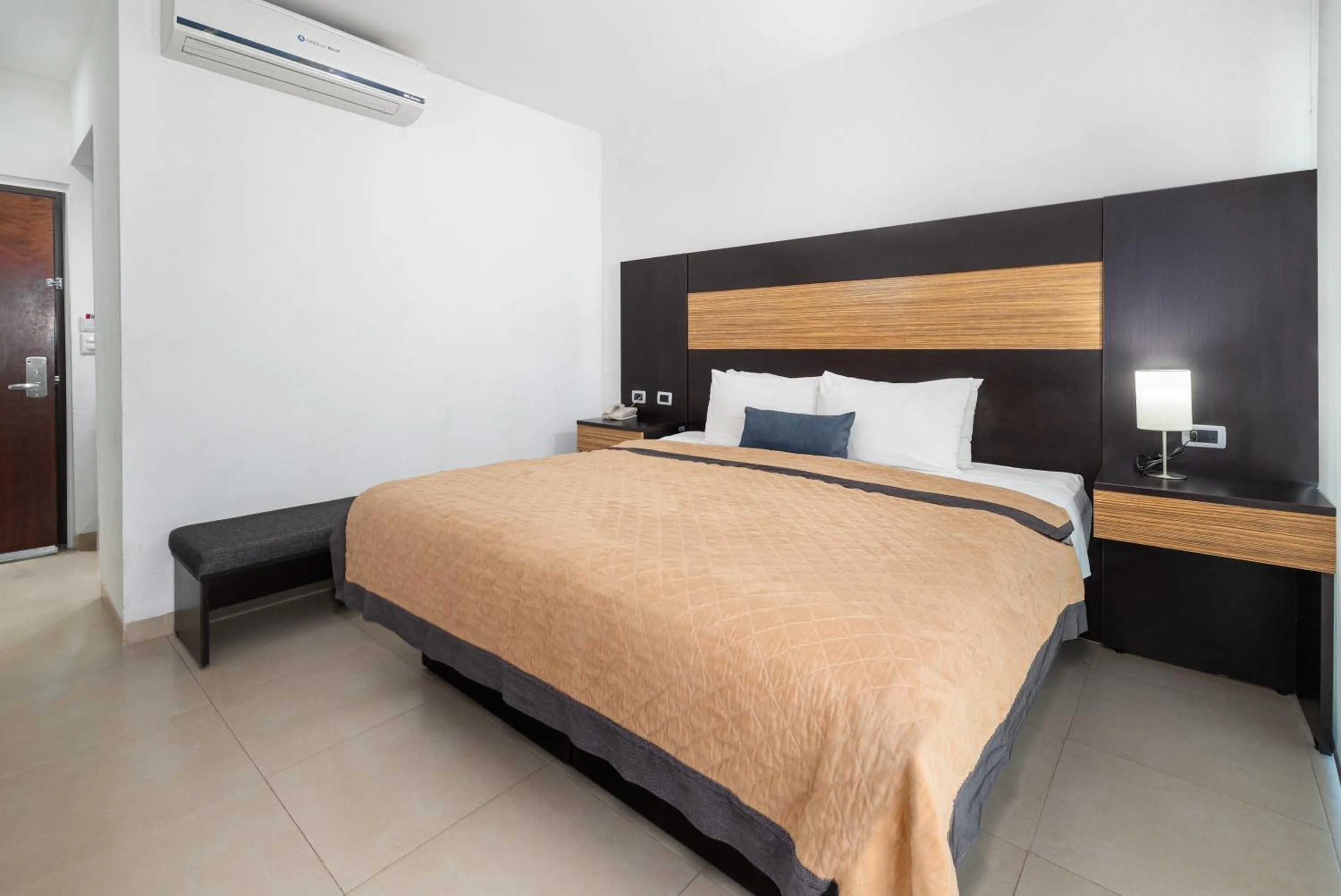 Bedroom, Bed in Hotel México Plaza Silao Aeropuerto