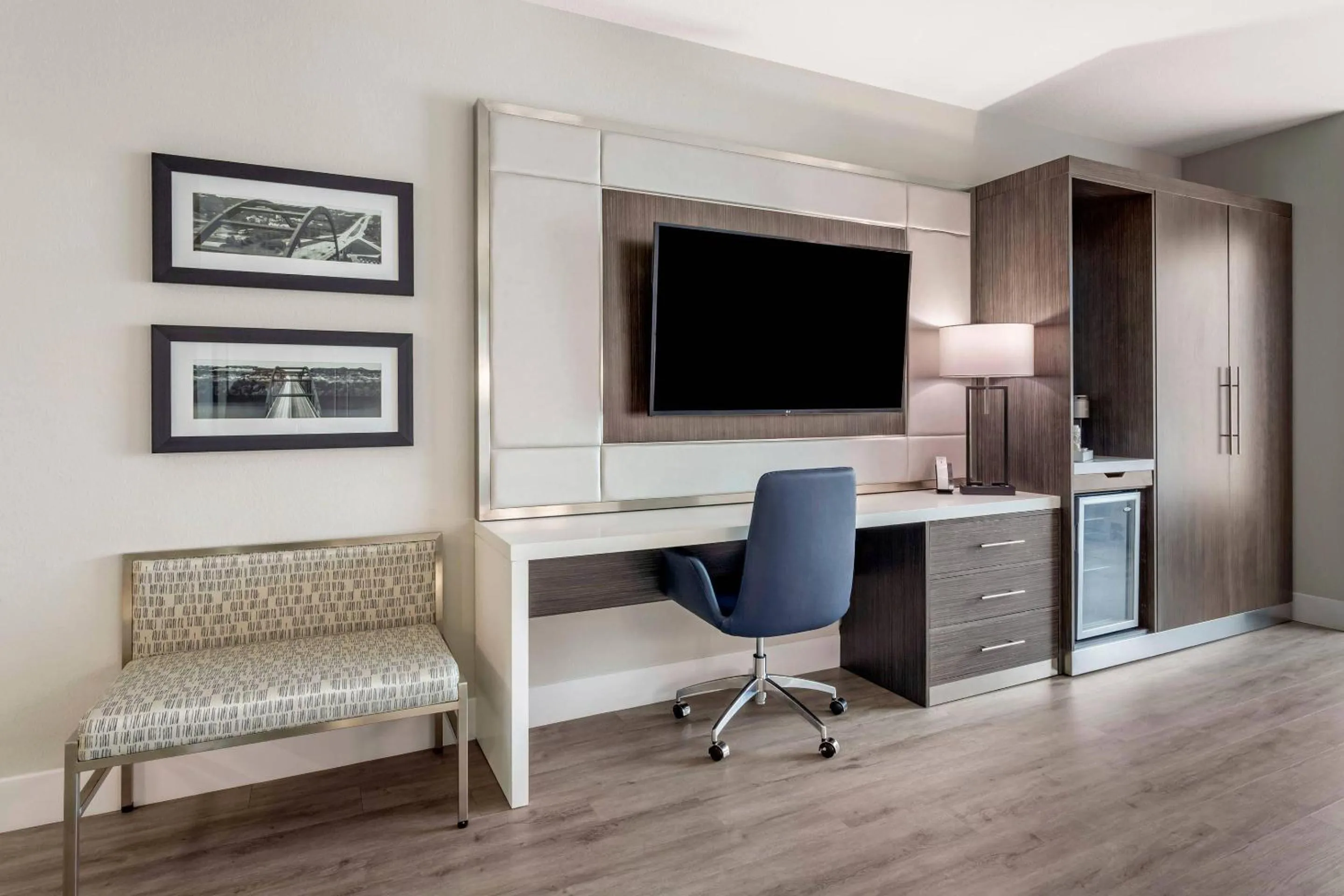 Bedroom in Cambria Hotel Austin Uptown near the Domain