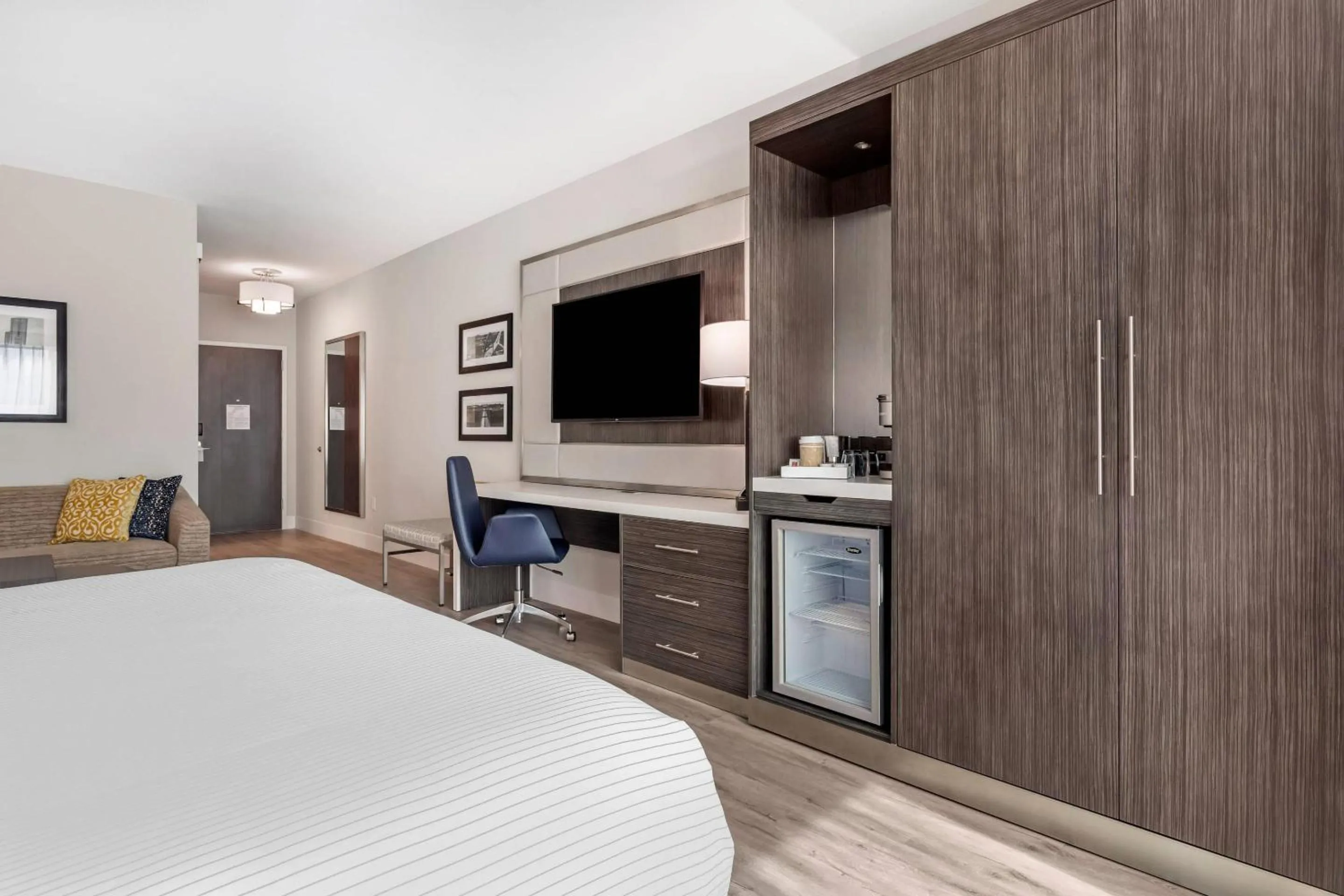 Bedroom, Bed in Cambria Hotel Austin Uptown near the Domain