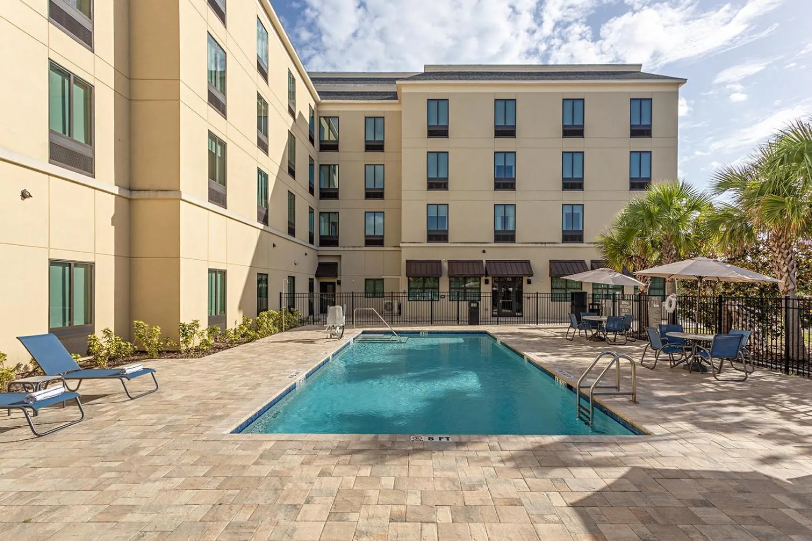 Swimming pool in Pestana Orlando Suites - Lake Buena Vista