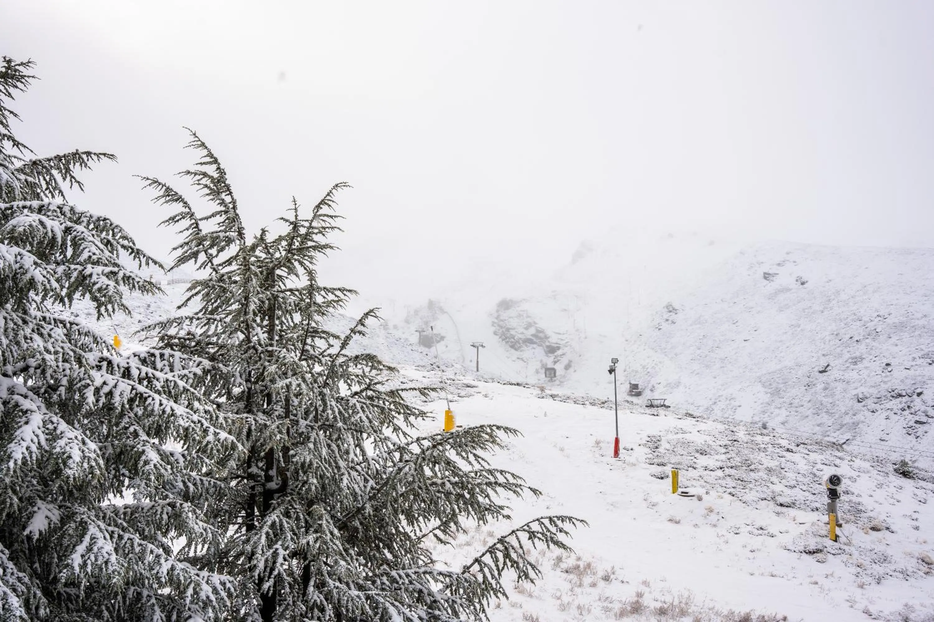 Skiing in Hotel Maribel
