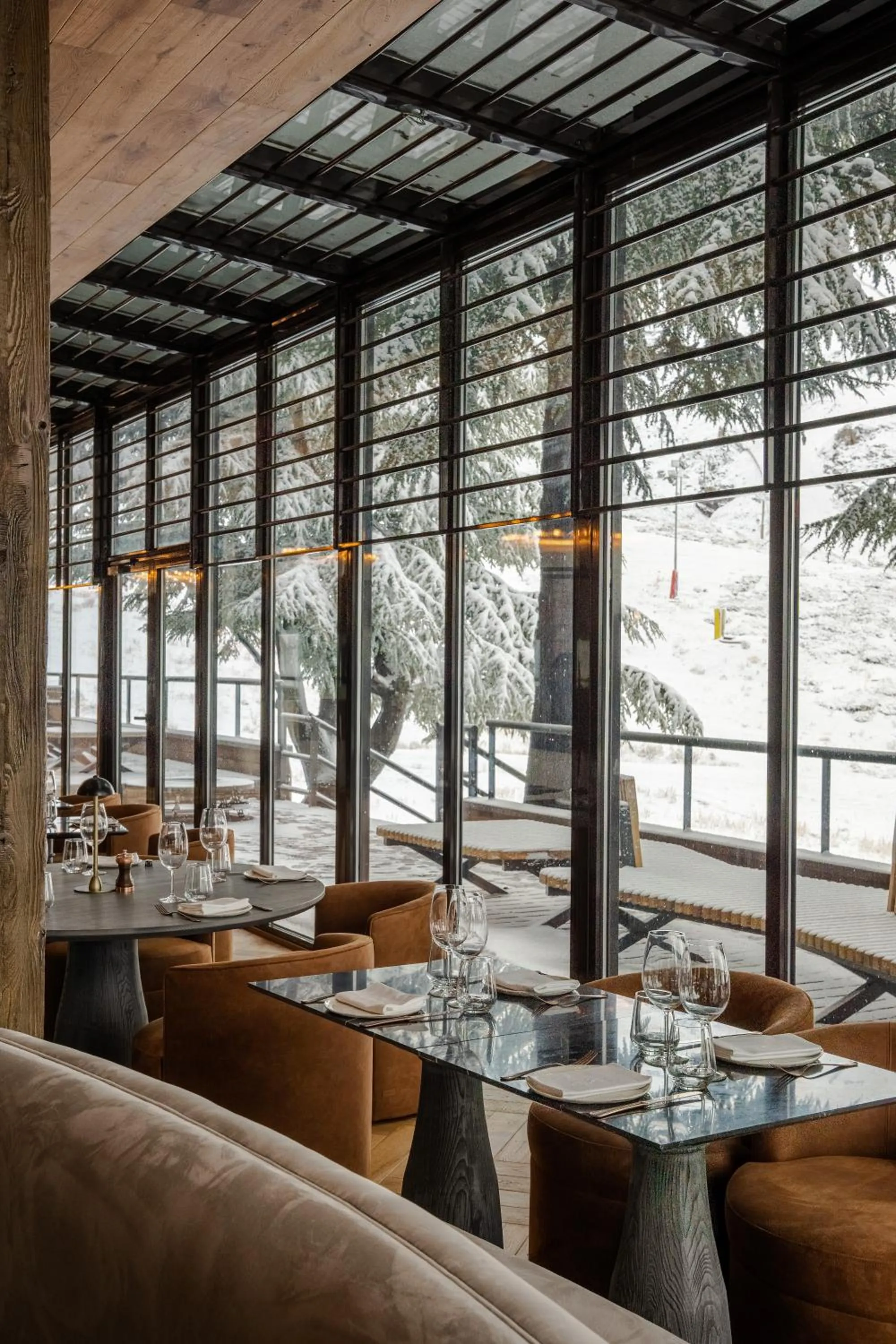 Restaurant/places to eat in Hotel Maribel