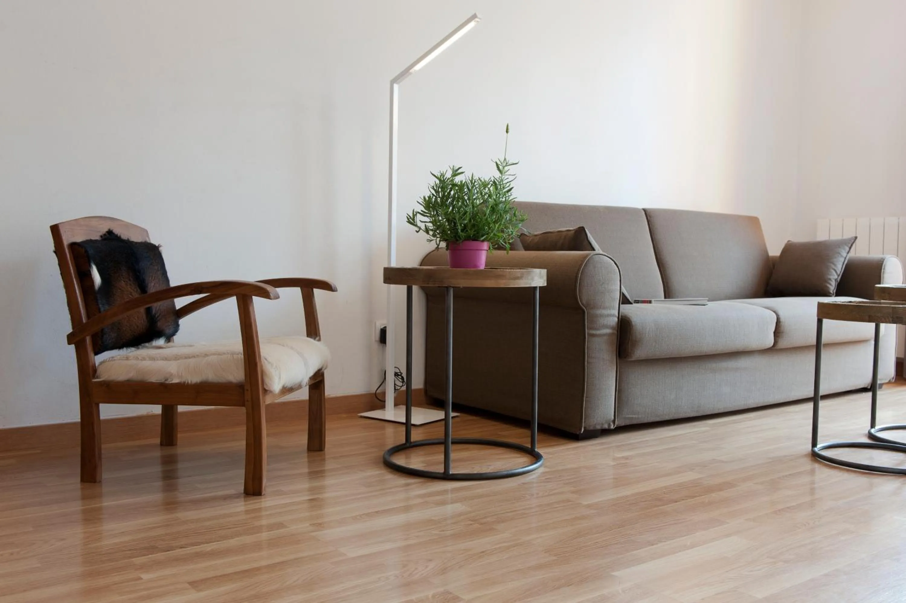 Living room in MH Apartments Liceo