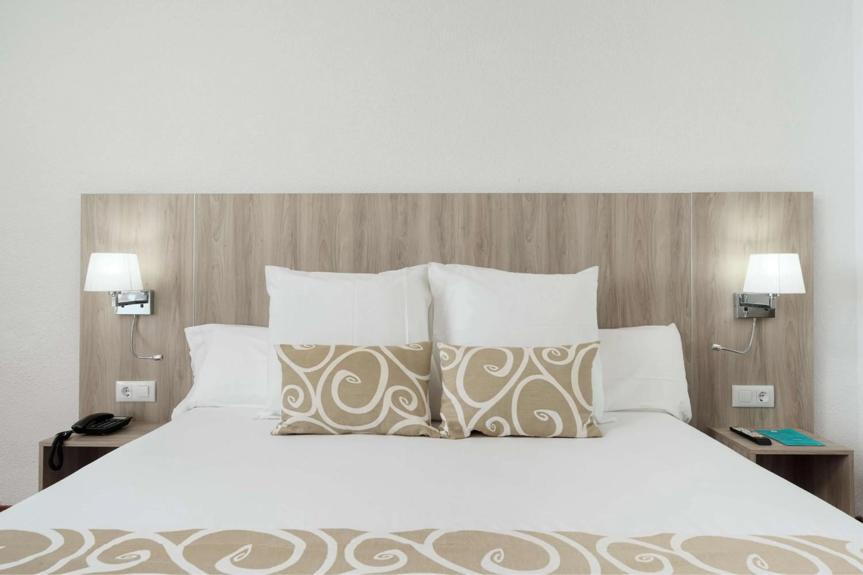 Bedroom, Bed in AluaSun Doblemar