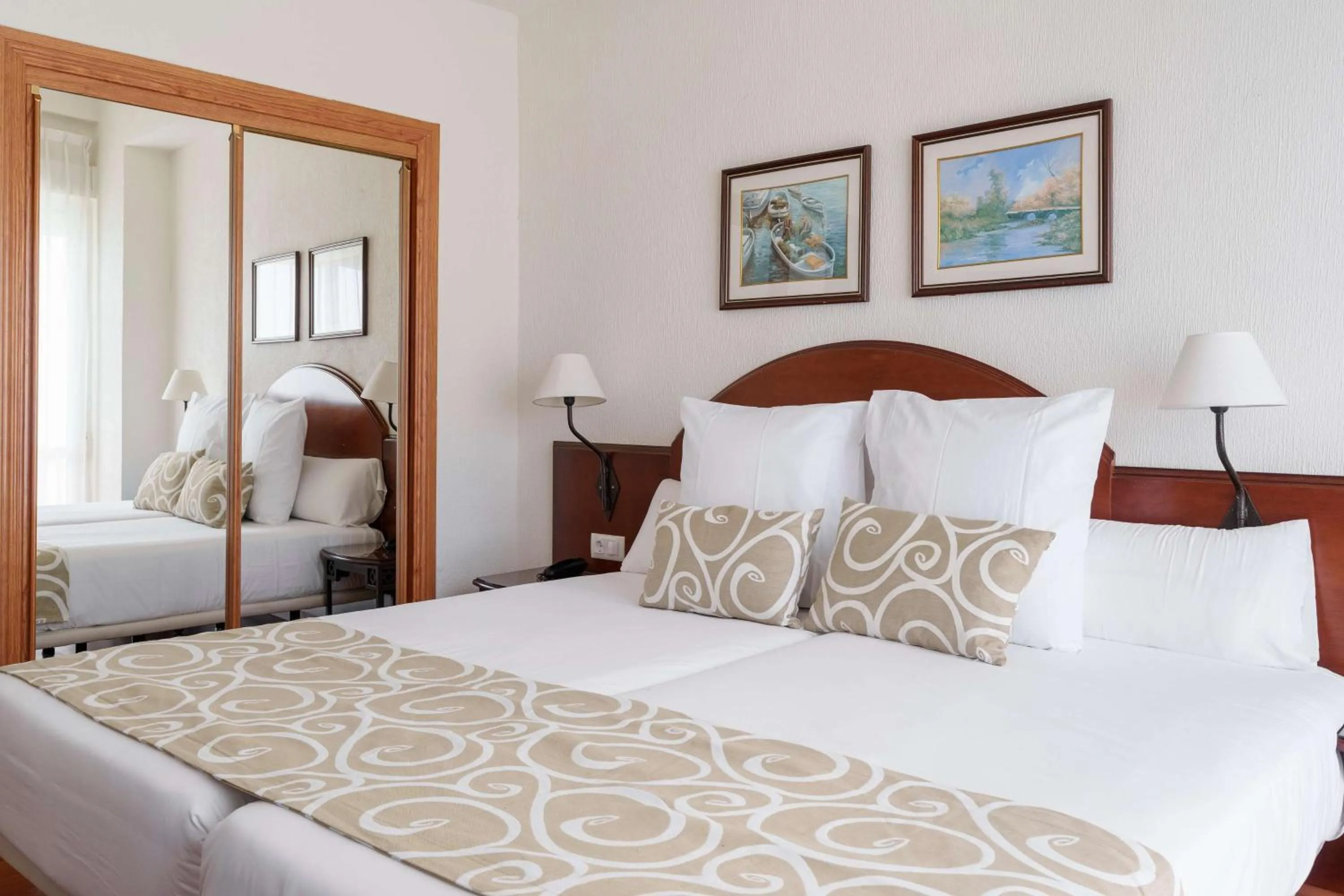 Bedroom, Bed in AluaSun Doblemar