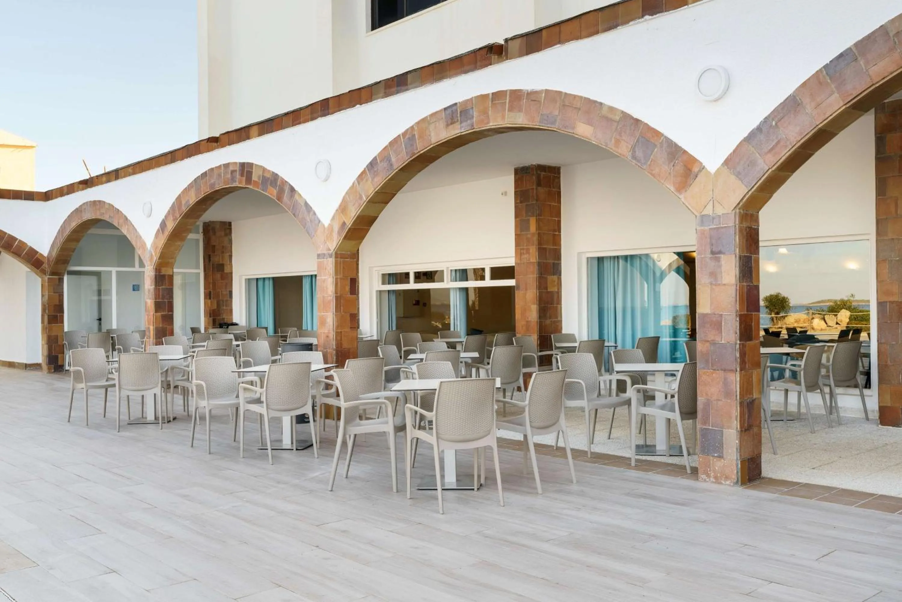 Restaurant/places to eat in AluaSun Doblemar