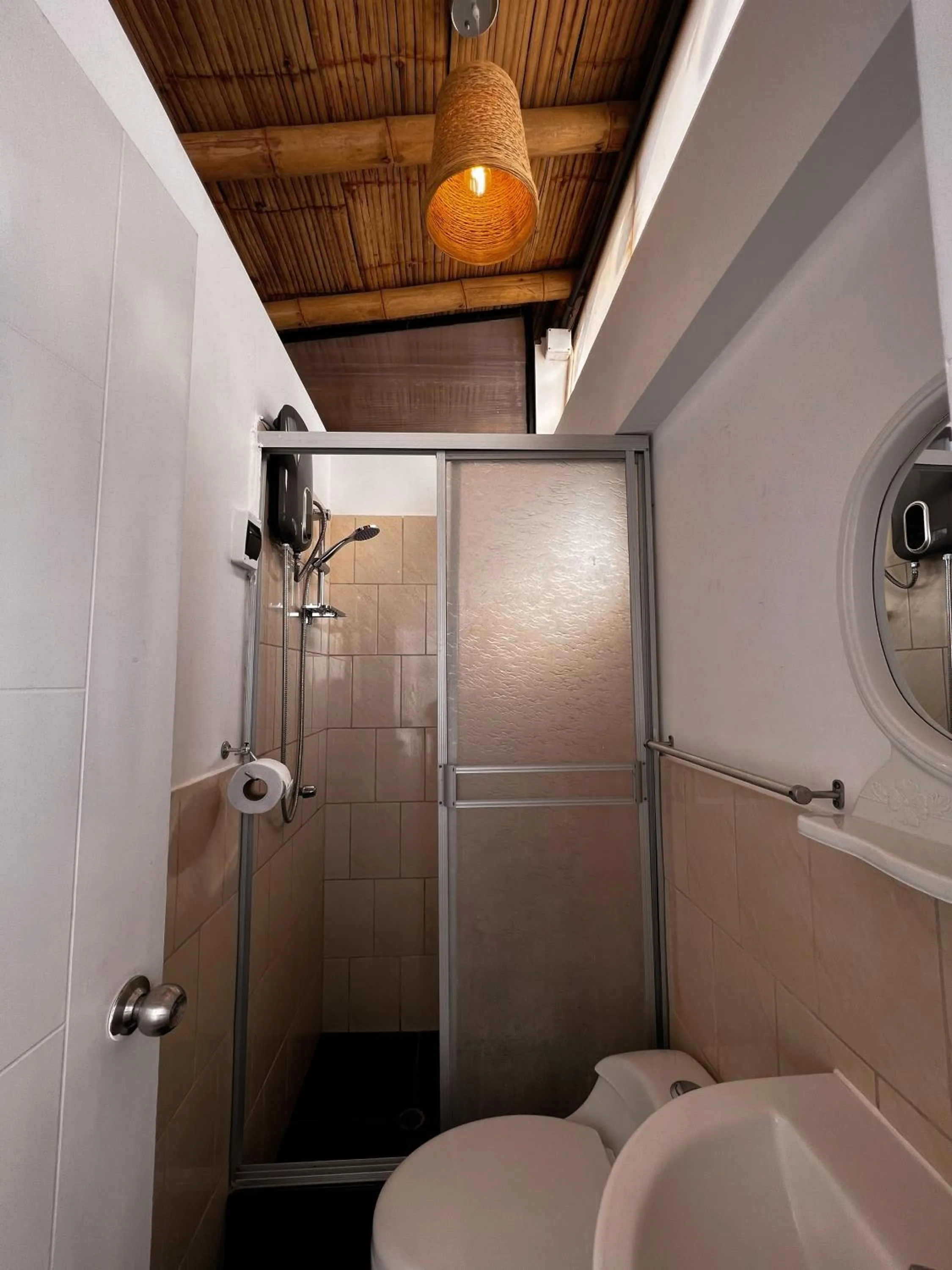 Shower in Gamora Hotel Playa