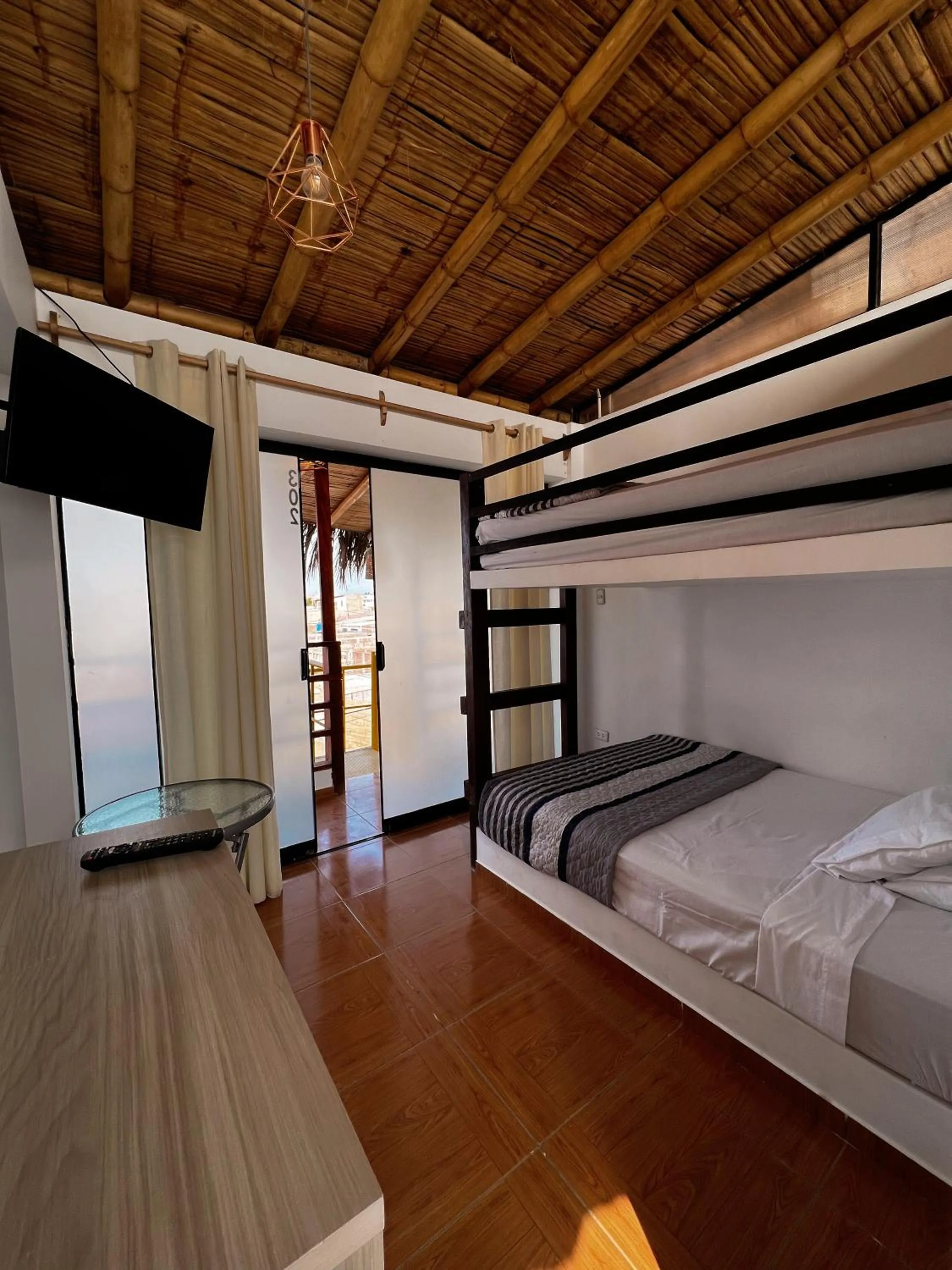 TV and multimedia, Bed in Gamora Hotel Playa