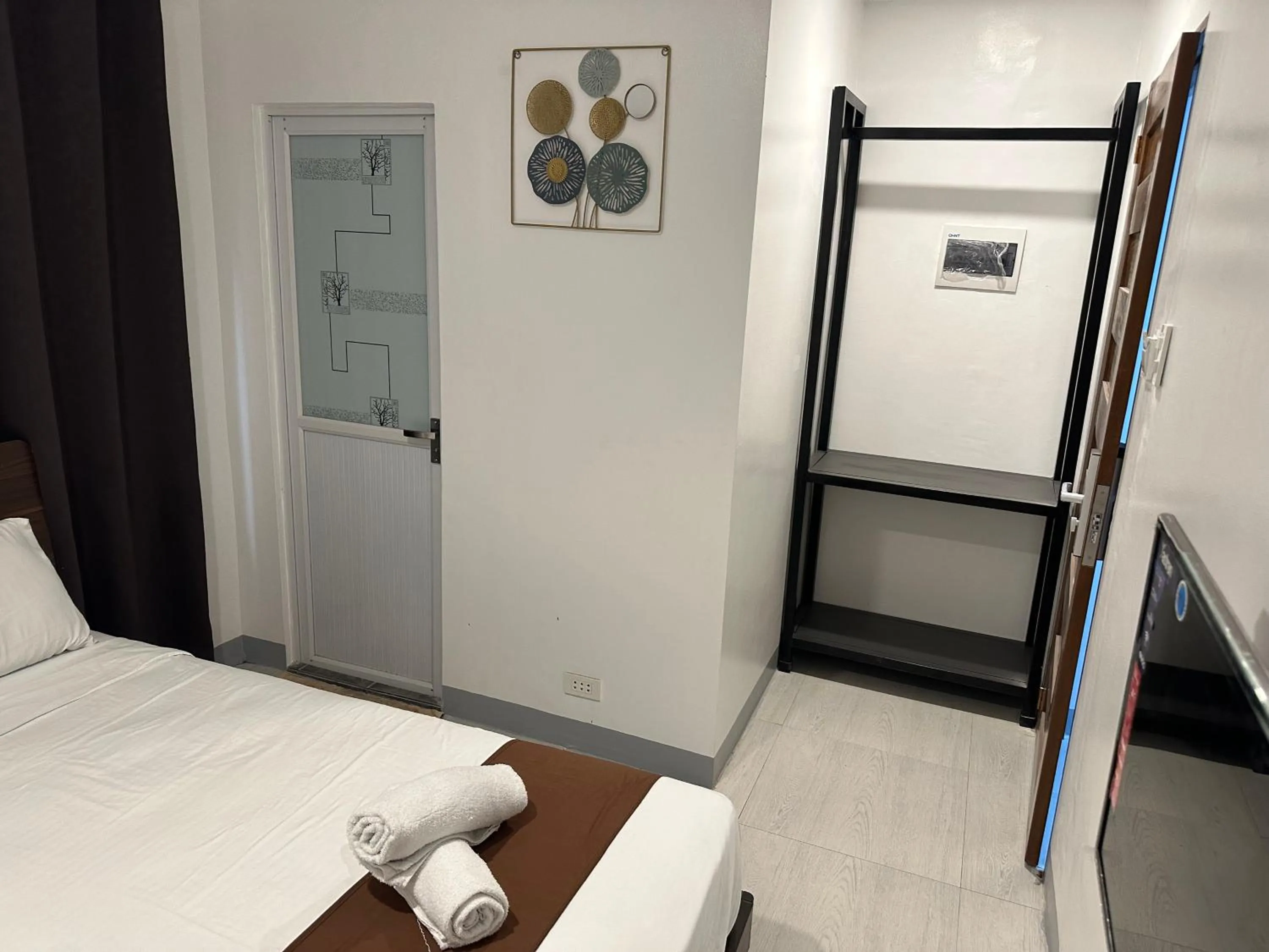 Bedroom, Bed in Aden Hotel