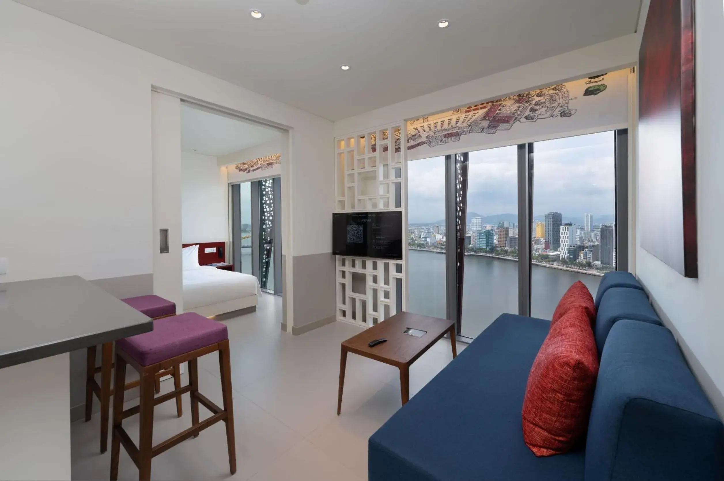 01 Bedroom Junior Suite River and Sunset View in Wink Icon Hotel Danang Riverside - Luxury Suites - 24hrs Stay & Rooftop Pool Bar 01 Bedroom Junior Suite River and Sunset View in Wink Icon Hotel Danang Riverside - Luxury Suites - 24hrs Stay & Rooftop Pool Bar