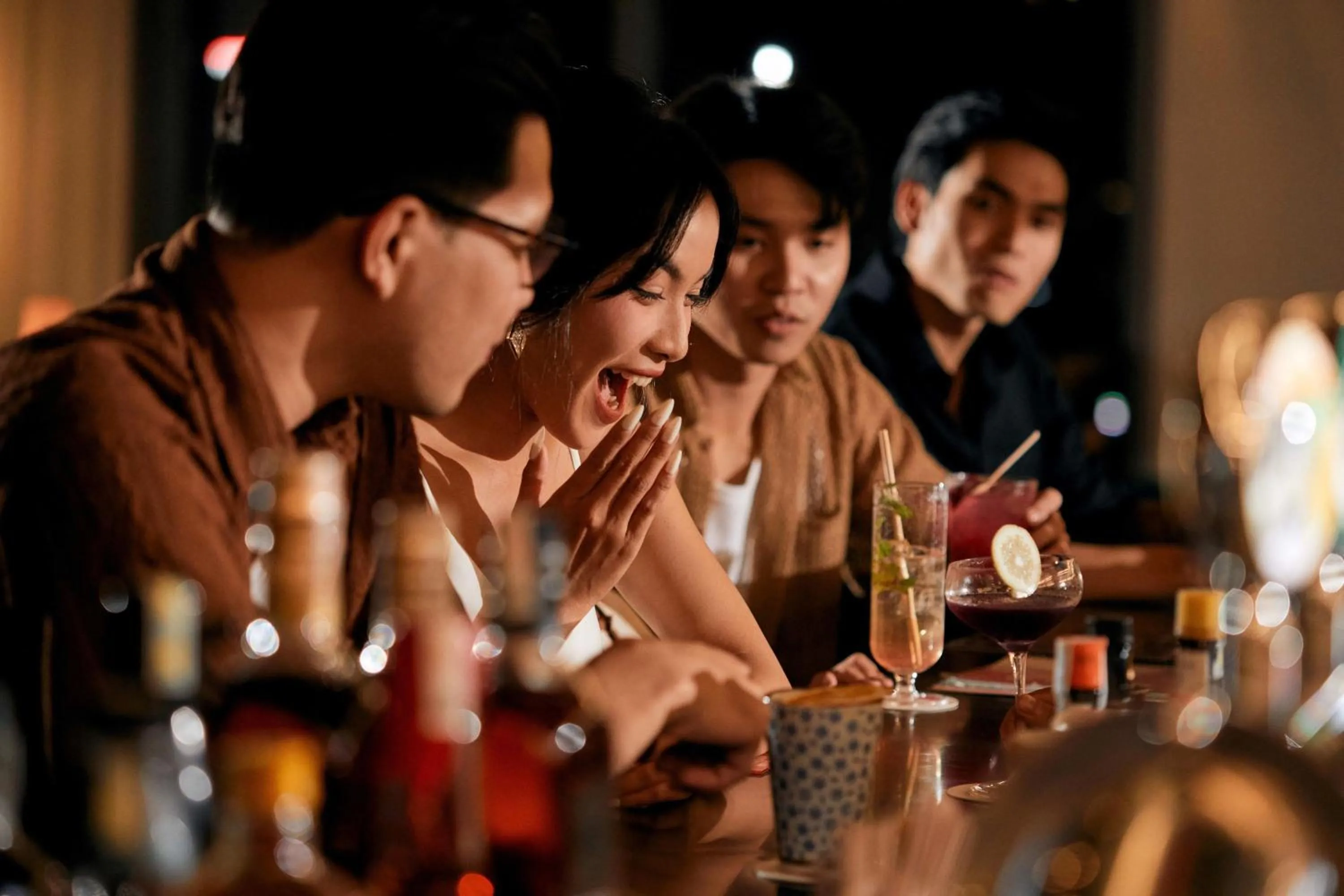 Lounge or bar in Wink Icon Hotel Danang Riverside - 24hrs Stay & Rooftop Pool Bar