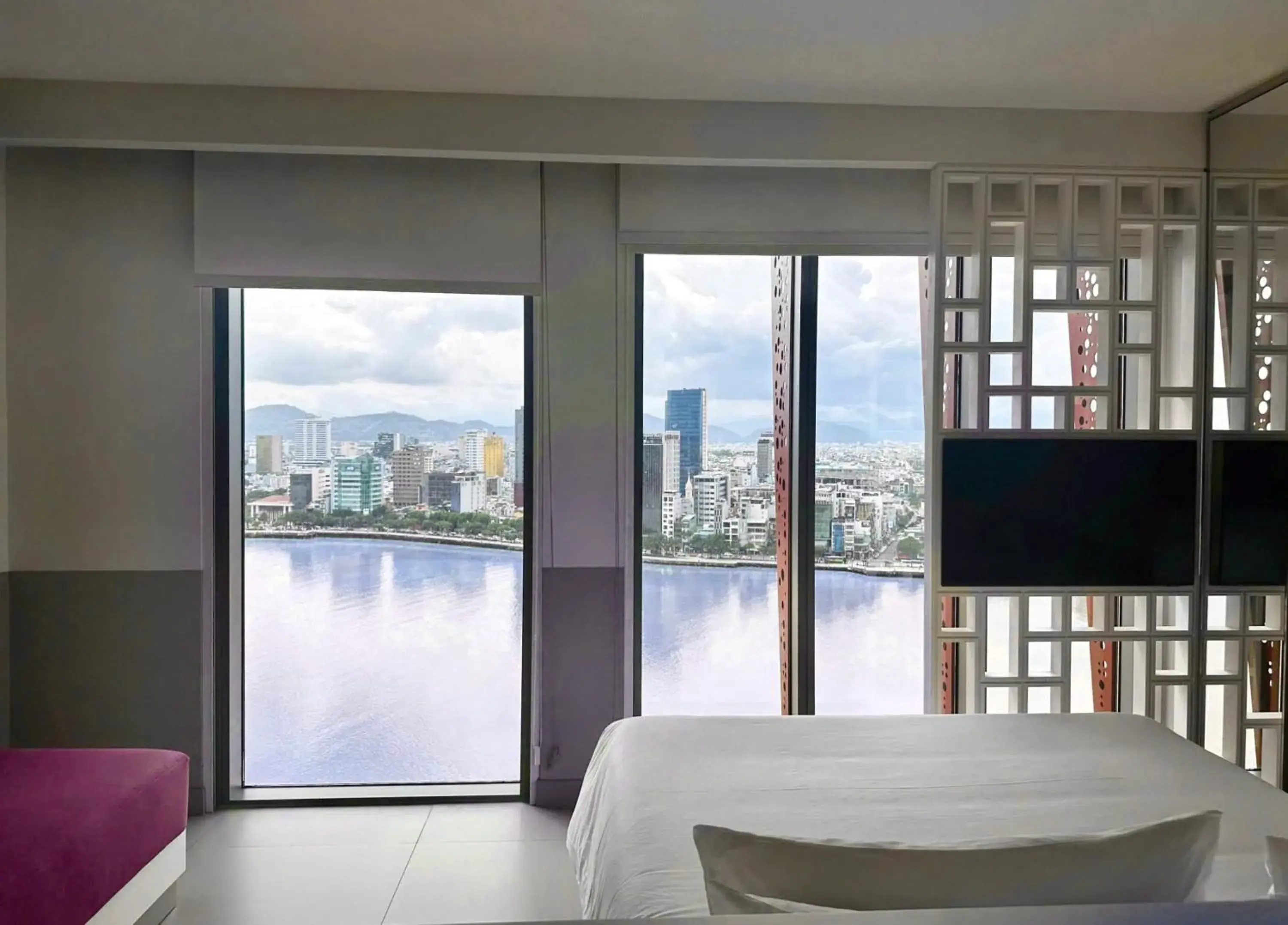 Signature Wink Family Riverside with Sunset View in Wink Icon Hotel Danang Riverside - Luxury Suites - 24hrs Stay & Rooftop Pool Bar Signature Wink Family Riverside with Sunset View in Wink Icon Hotel Danang Riverside - Luxury Suites - 24hrs Stay & Rooftop Pool Bar