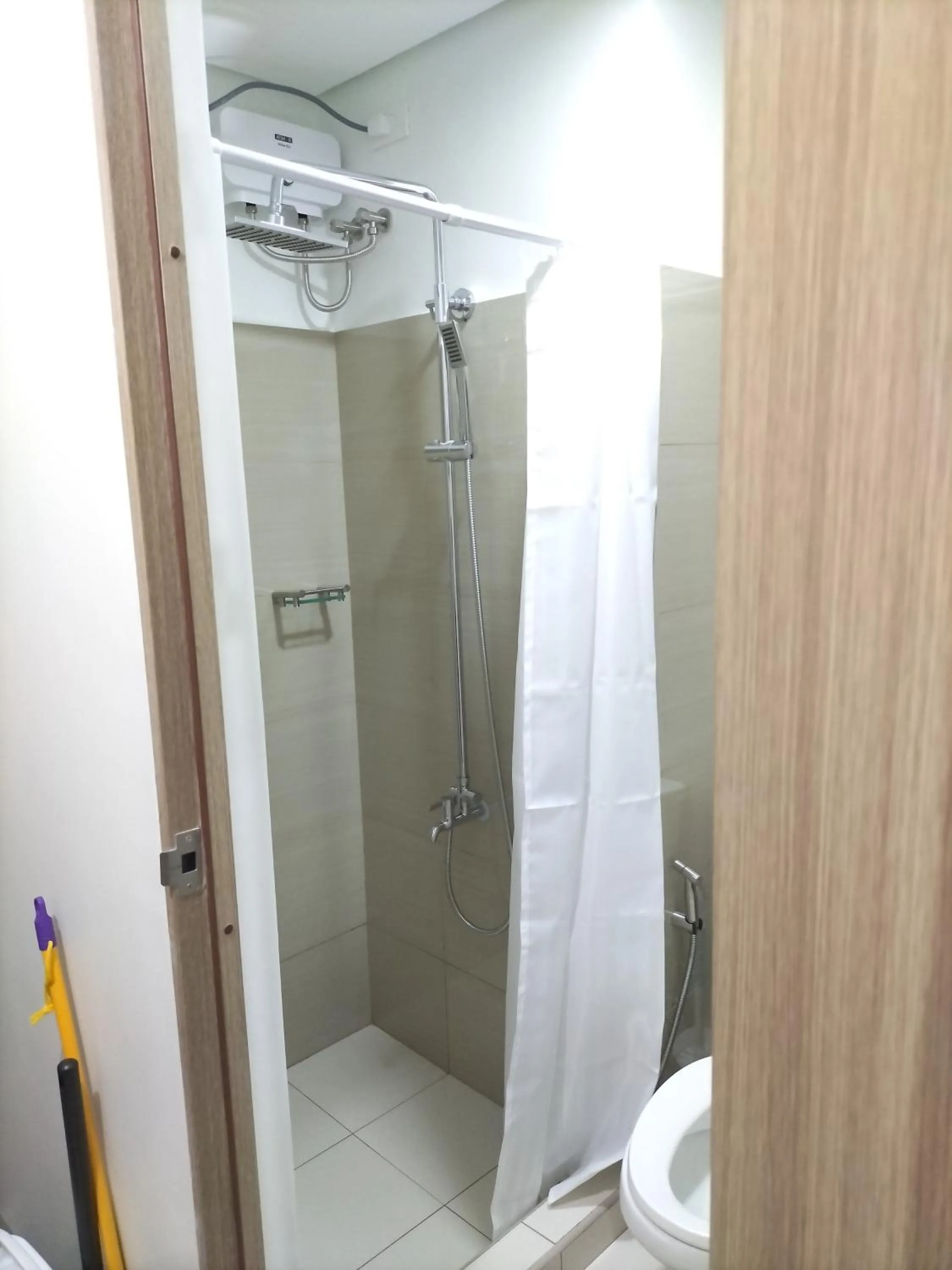 Shower in Cozy22 1BR at Shore2 Tower2
