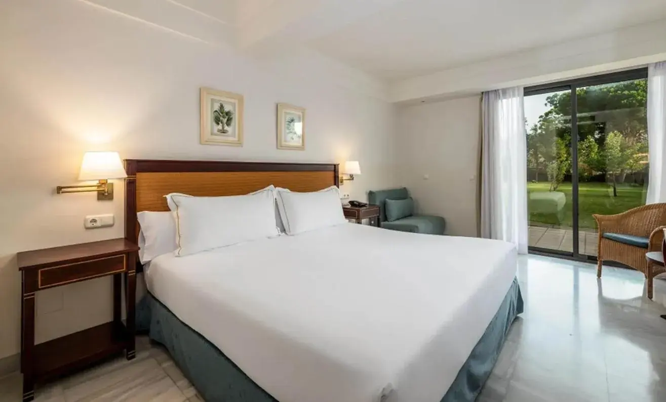 King Room with Garden View in AZZ Guadacorte Campo de Gibraltar King Room with Garden View in AZZ Guadacorte Campo de Gibraltar