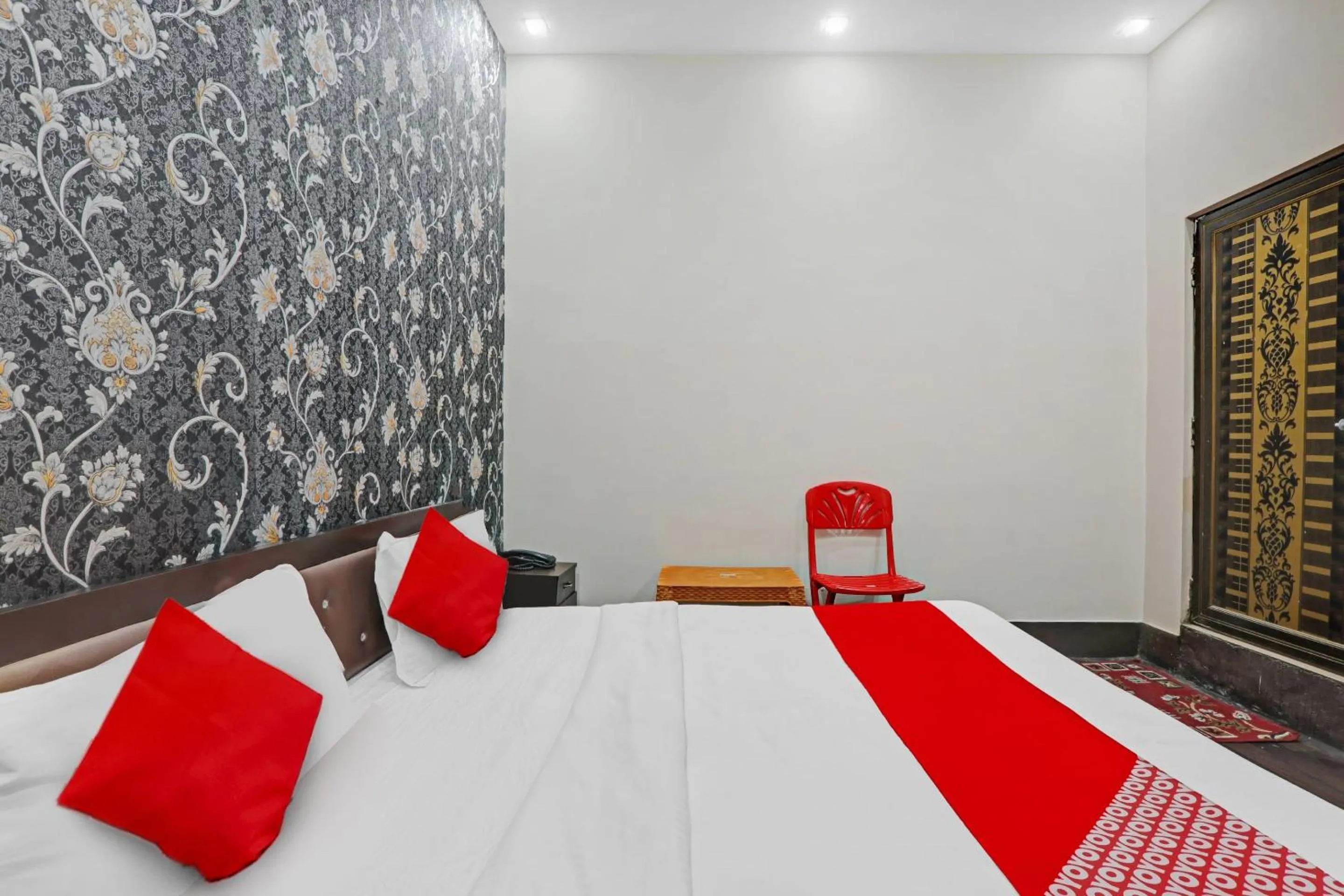 Bedroom, Bed in Super Hotel O New Pacifica Grand