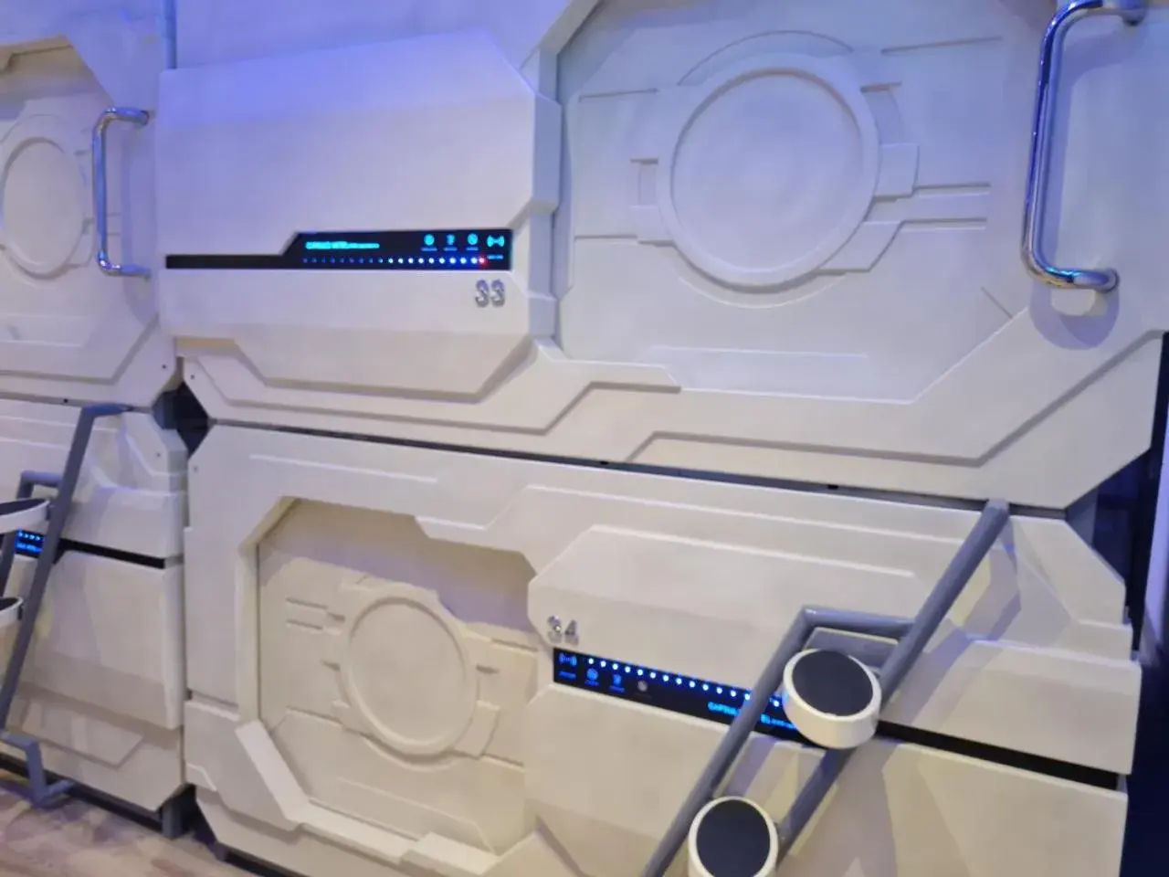 Capsule Riverside Capsule Riverside