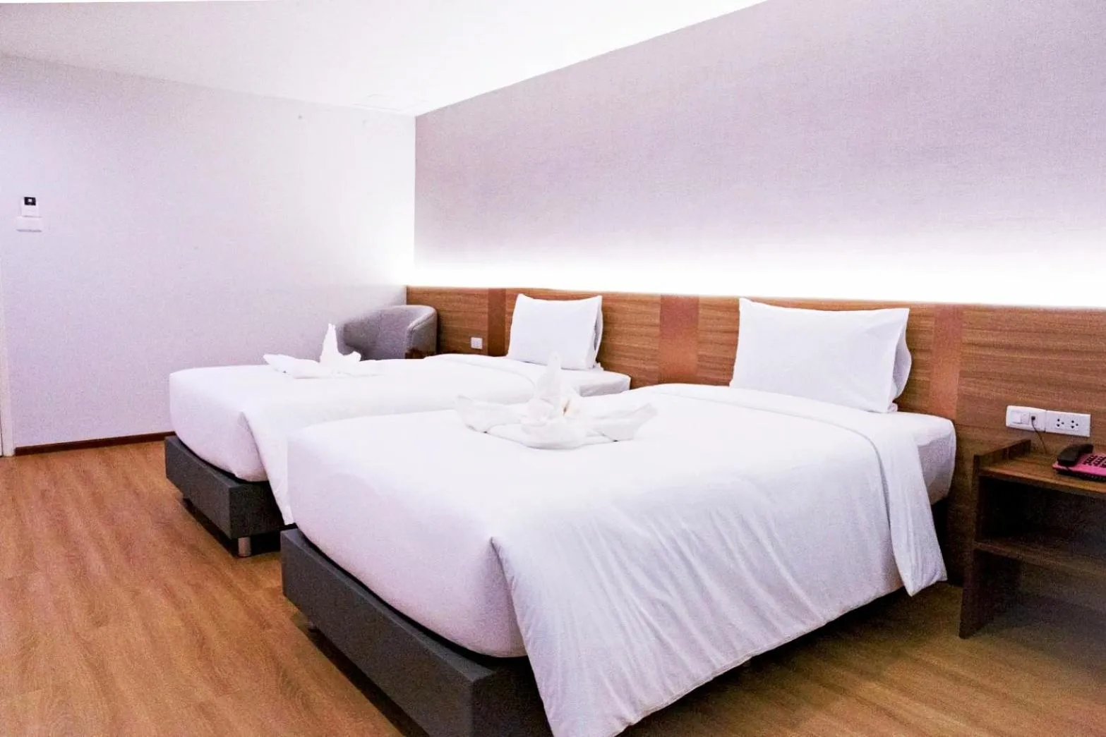 Bed in Le Srivaree Suvarnabhumi Airport Hotel