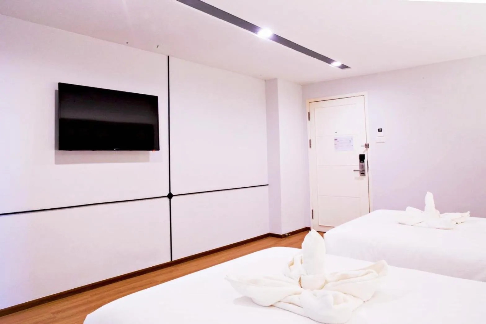 Bed in Le Srivaree Suvarnabhumi Airport Hotel