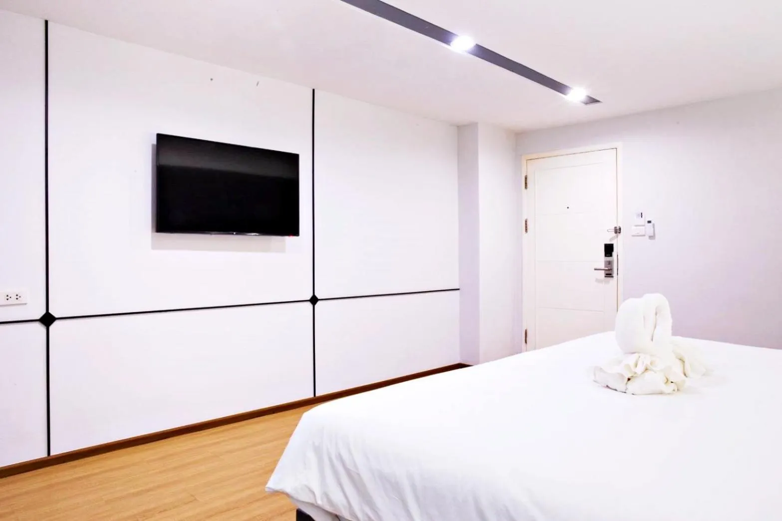 Bed in Le Srivaree Suvarnabhumi Airport Hotel