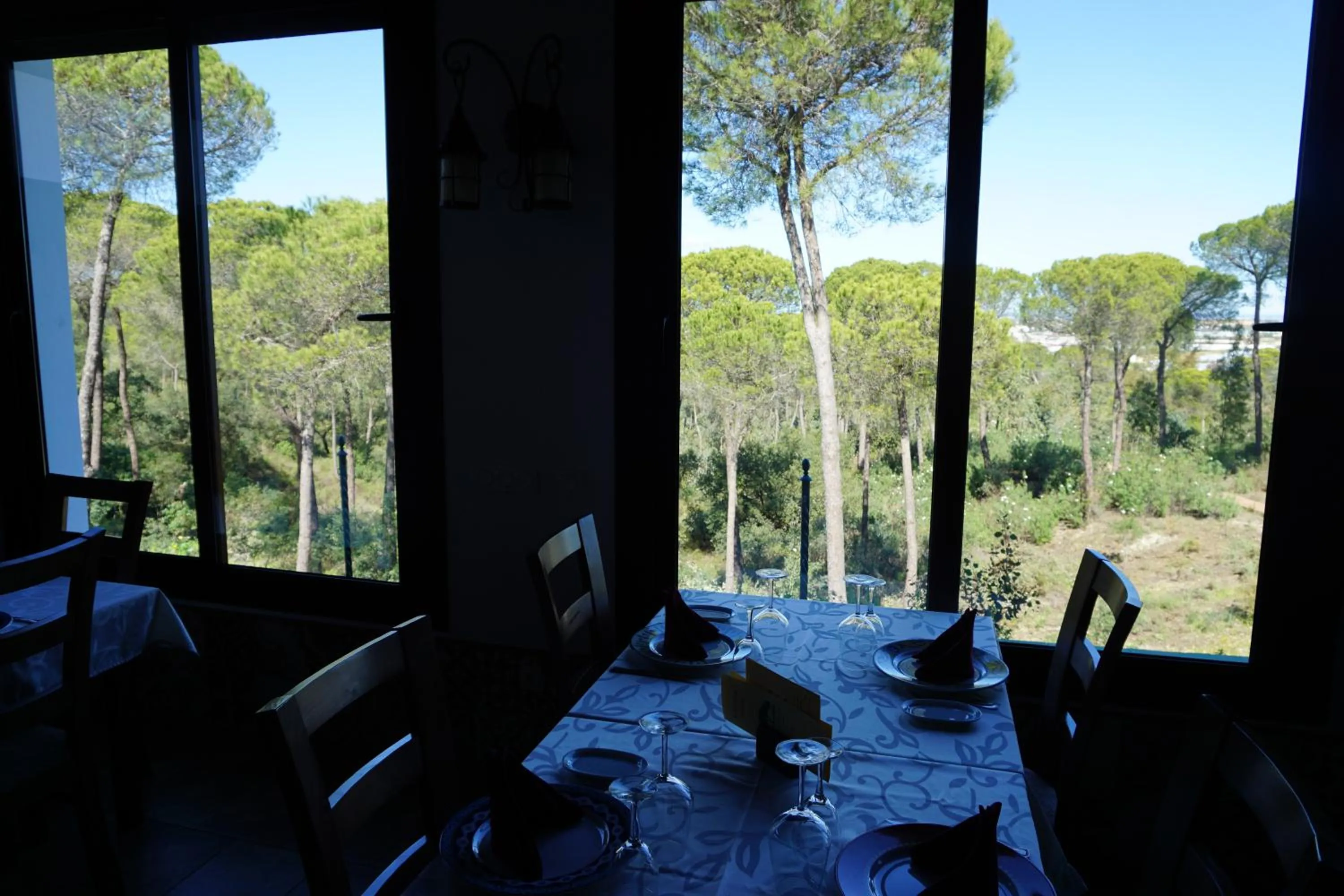 Restaurant/places to eat in Complejo Turístico Rural Nazaret De Moguer