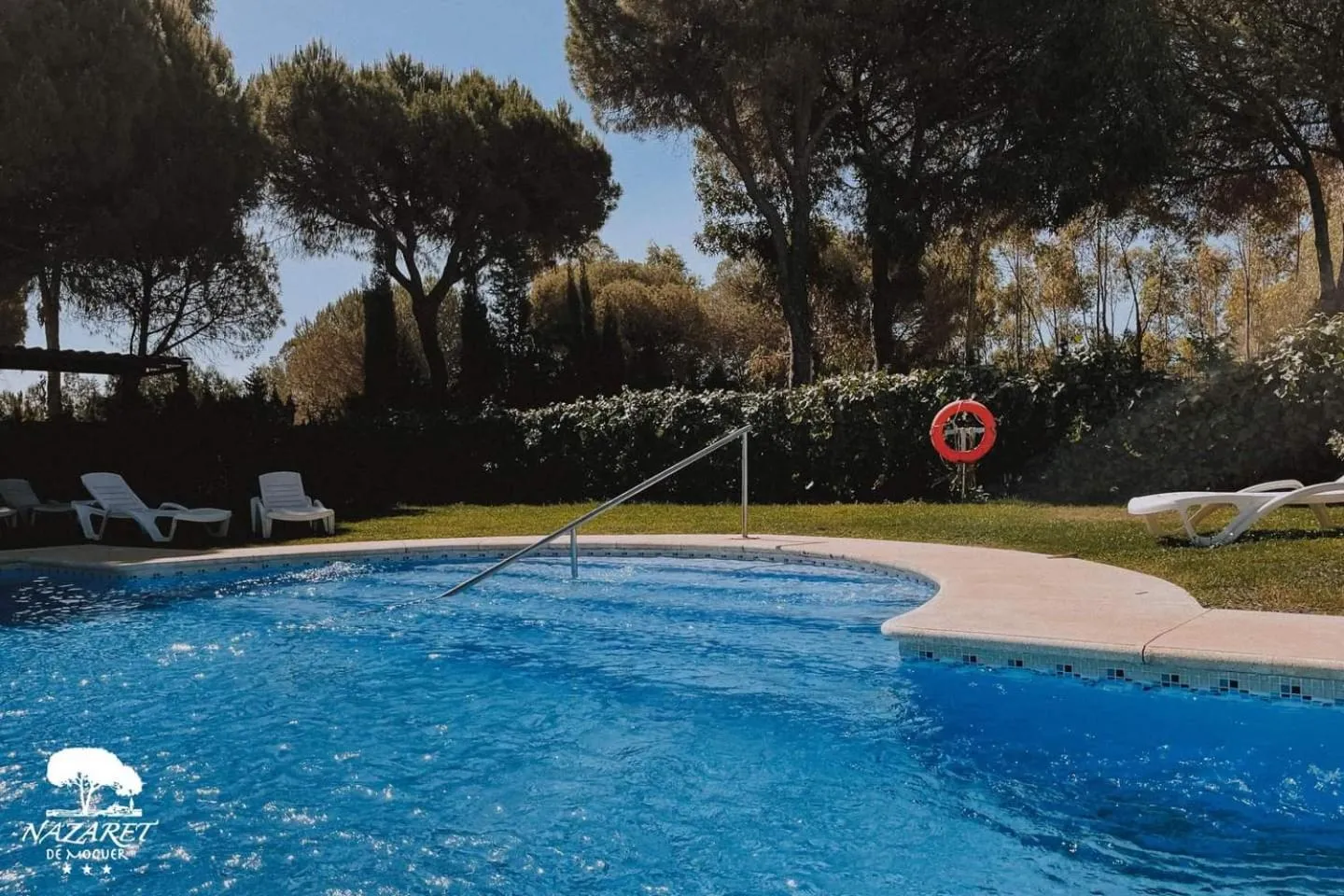 Swimming pool in Complejo Turístico Rural Nazaret De Moguer